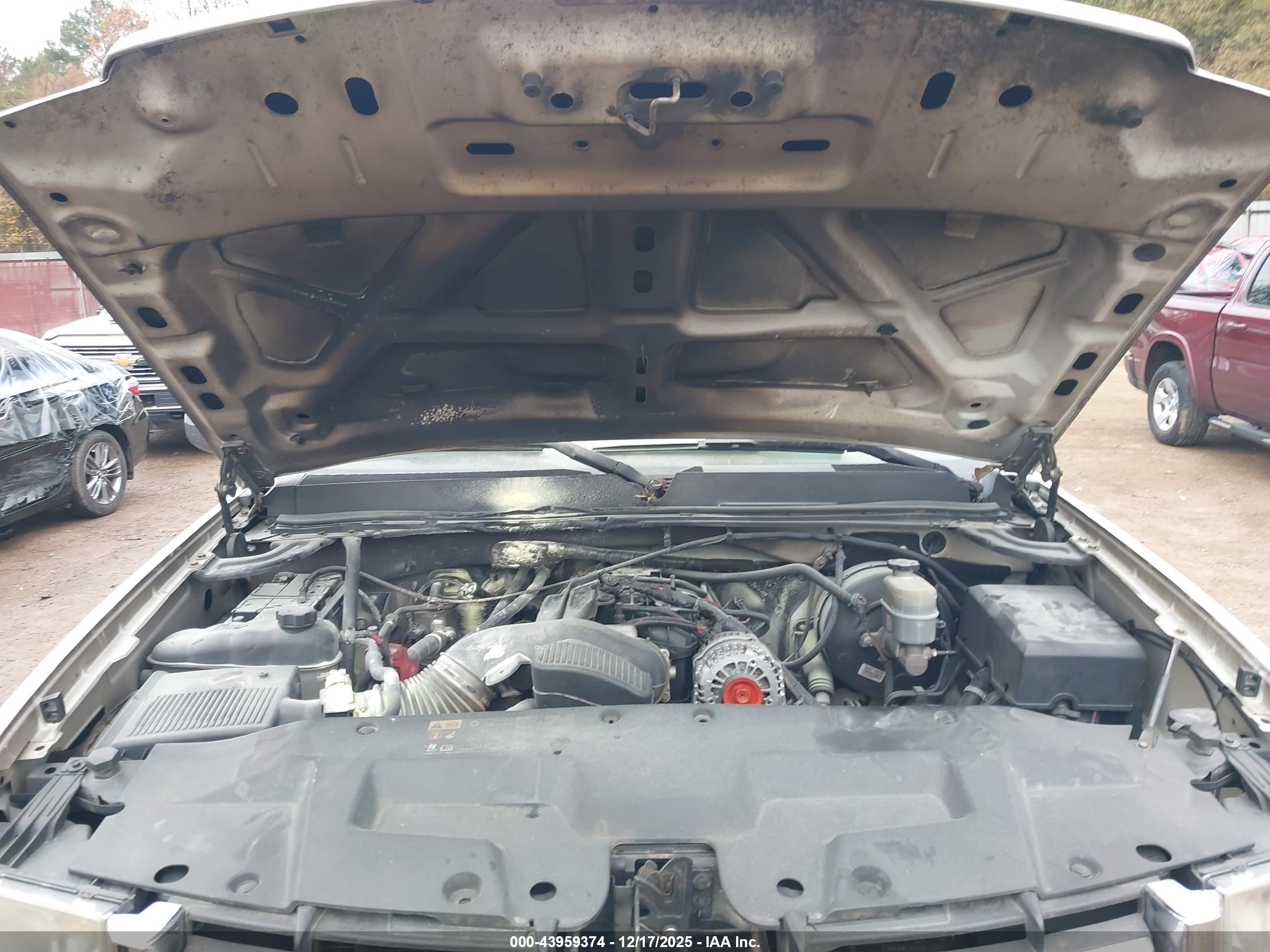 GMC SIERRA image 10