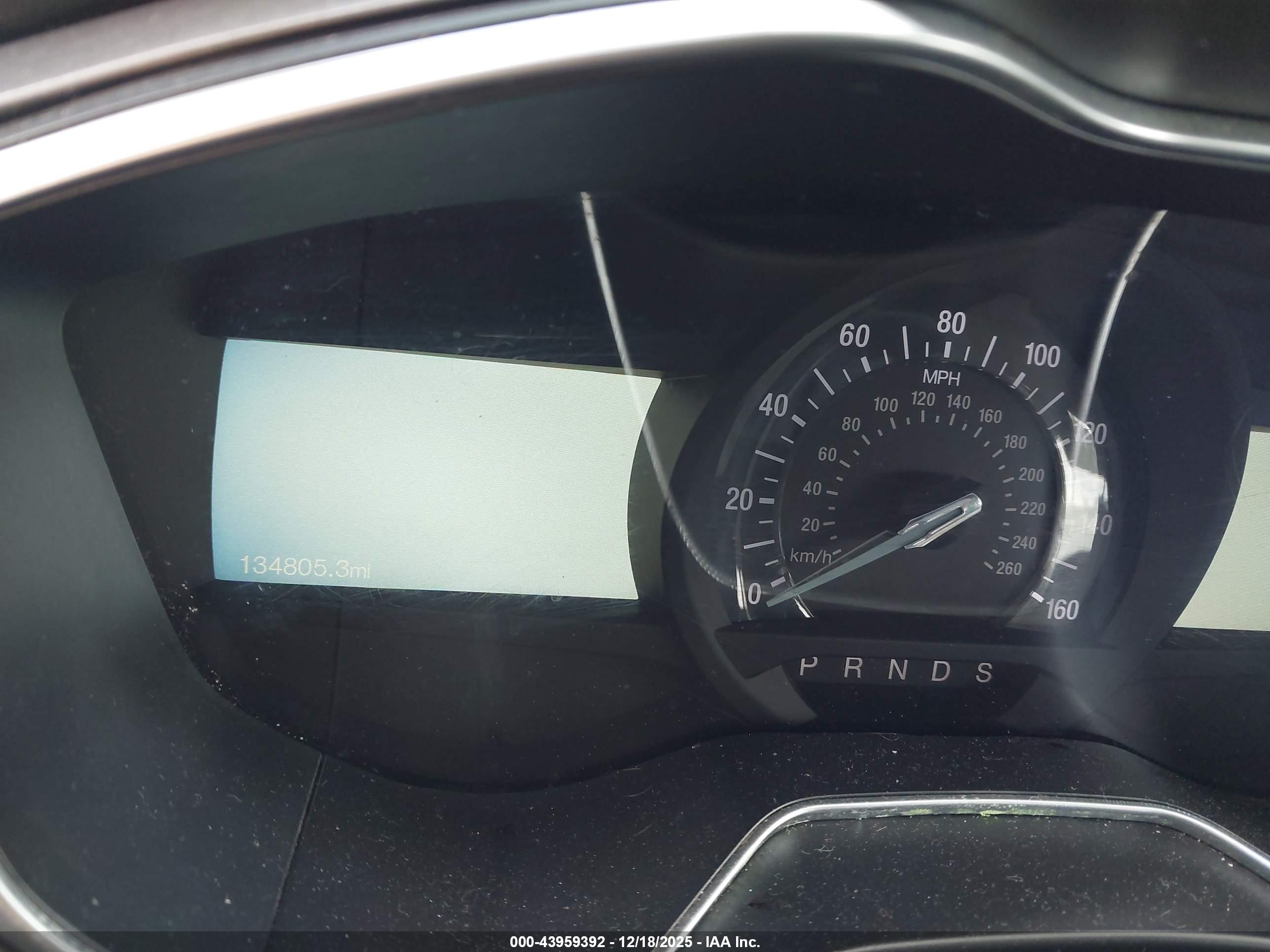 FORD FUSION image 7