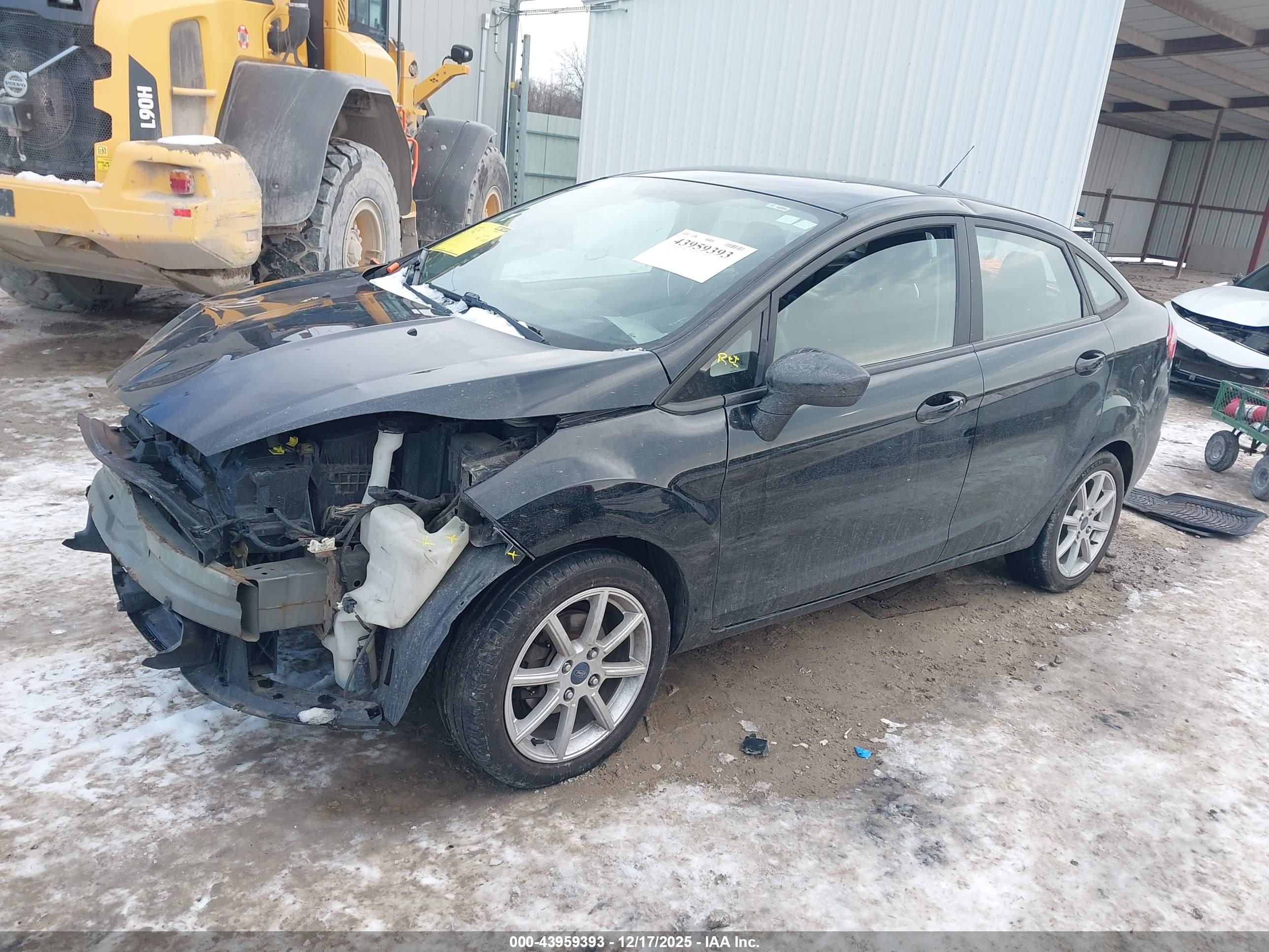 FORD FIESTA image 2