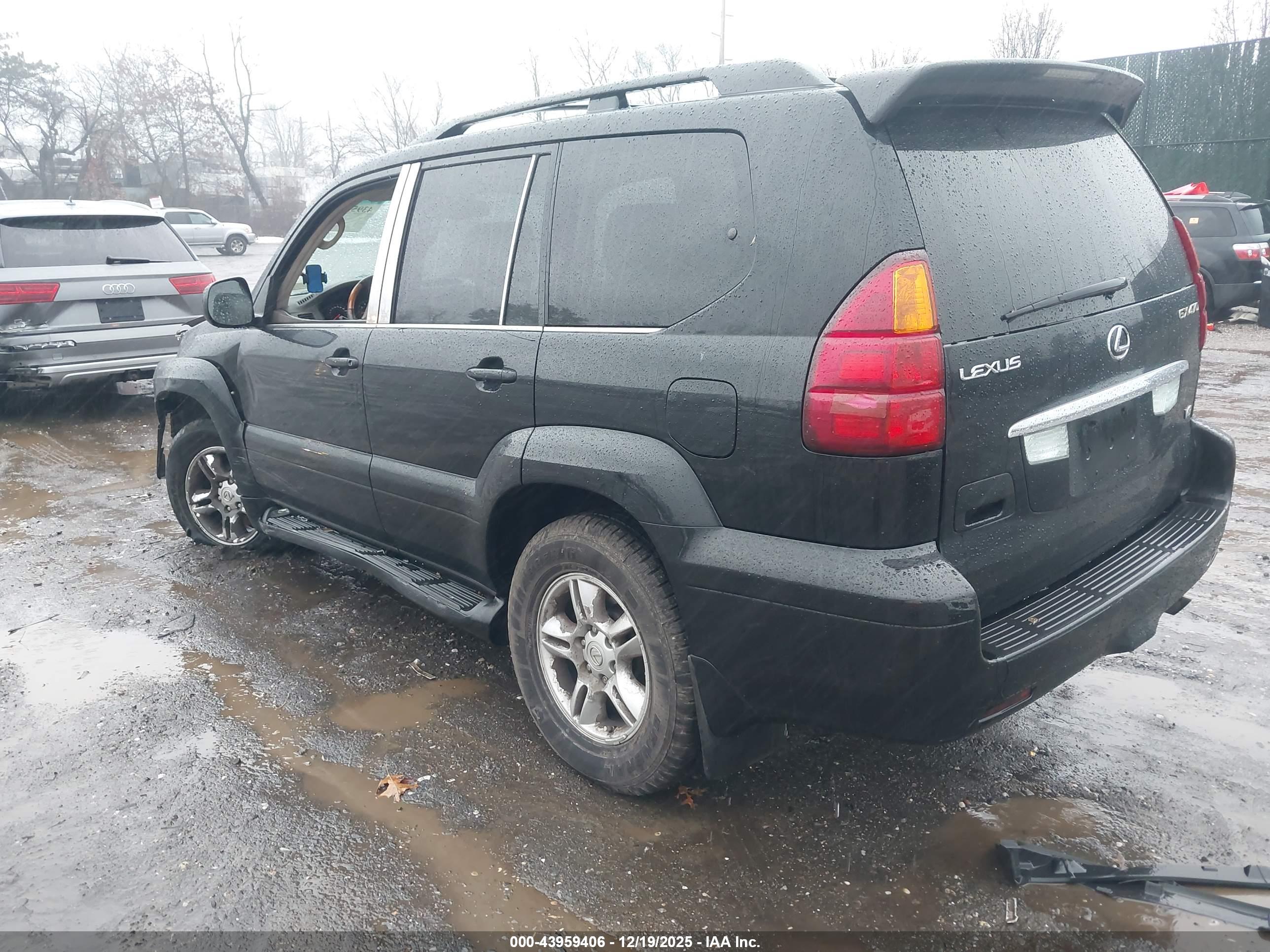 LEXUS GX image 3