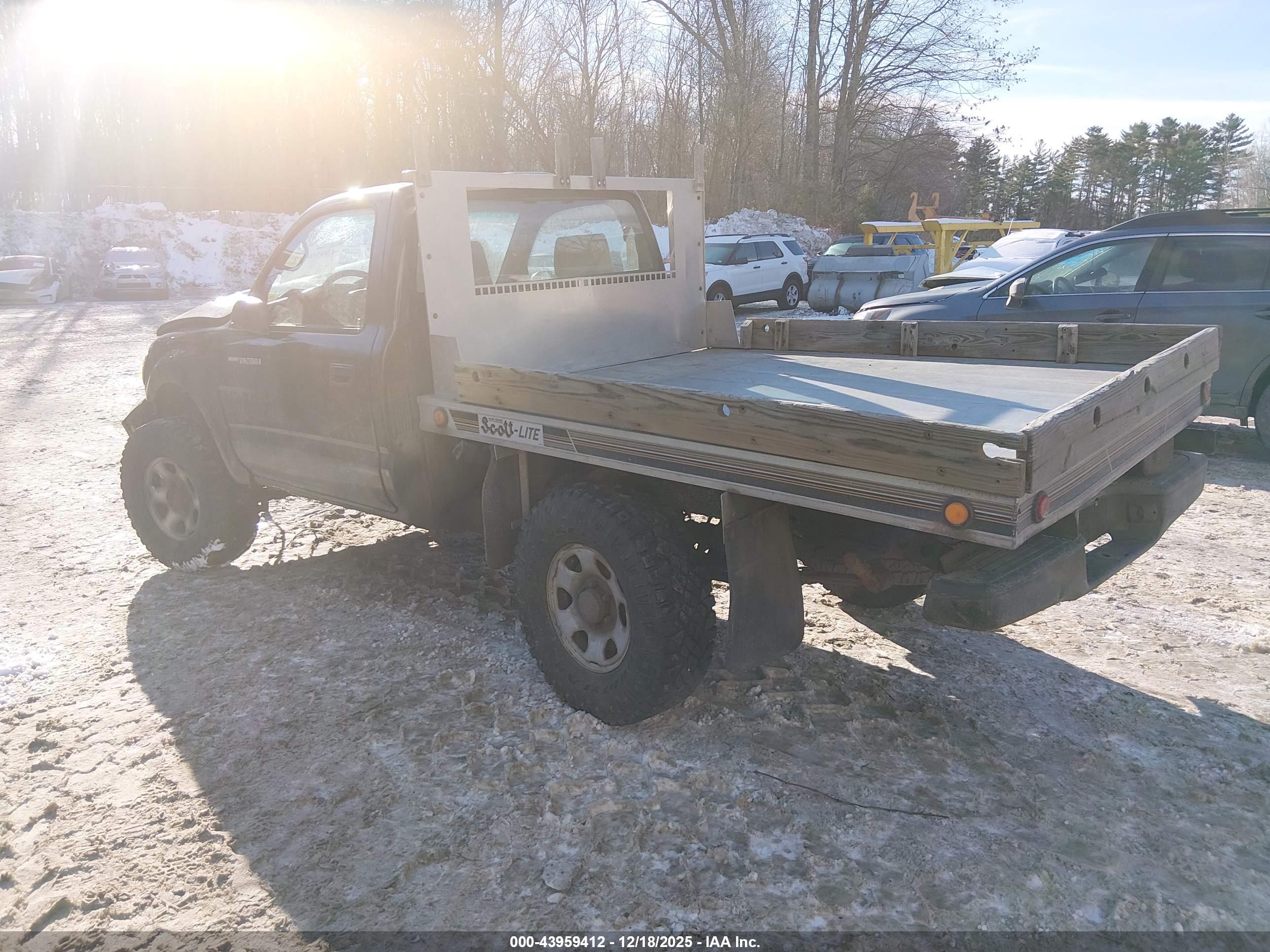 TOYOTA TACOMA image 3