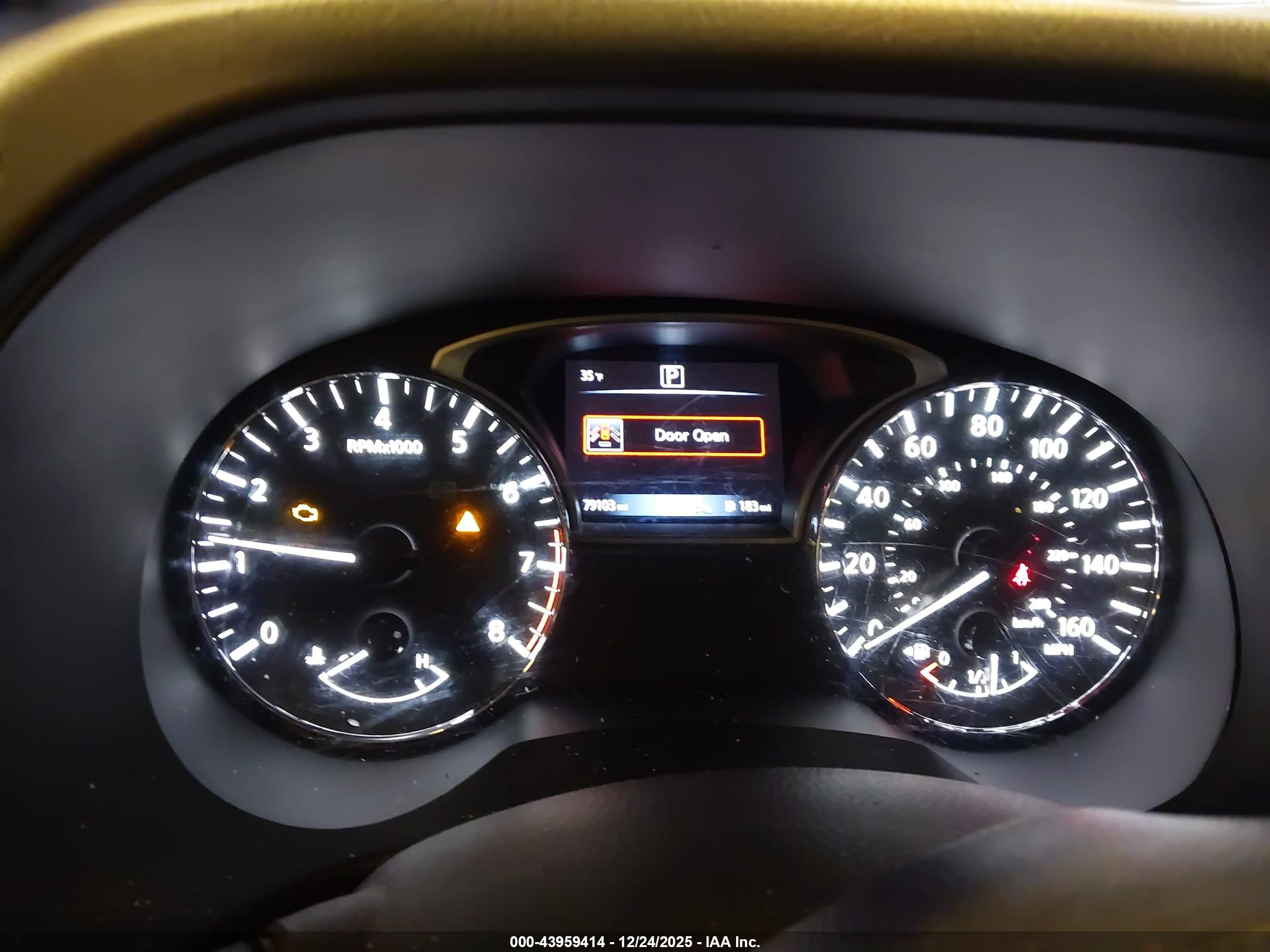 NISSAN PATHFINDER image 7