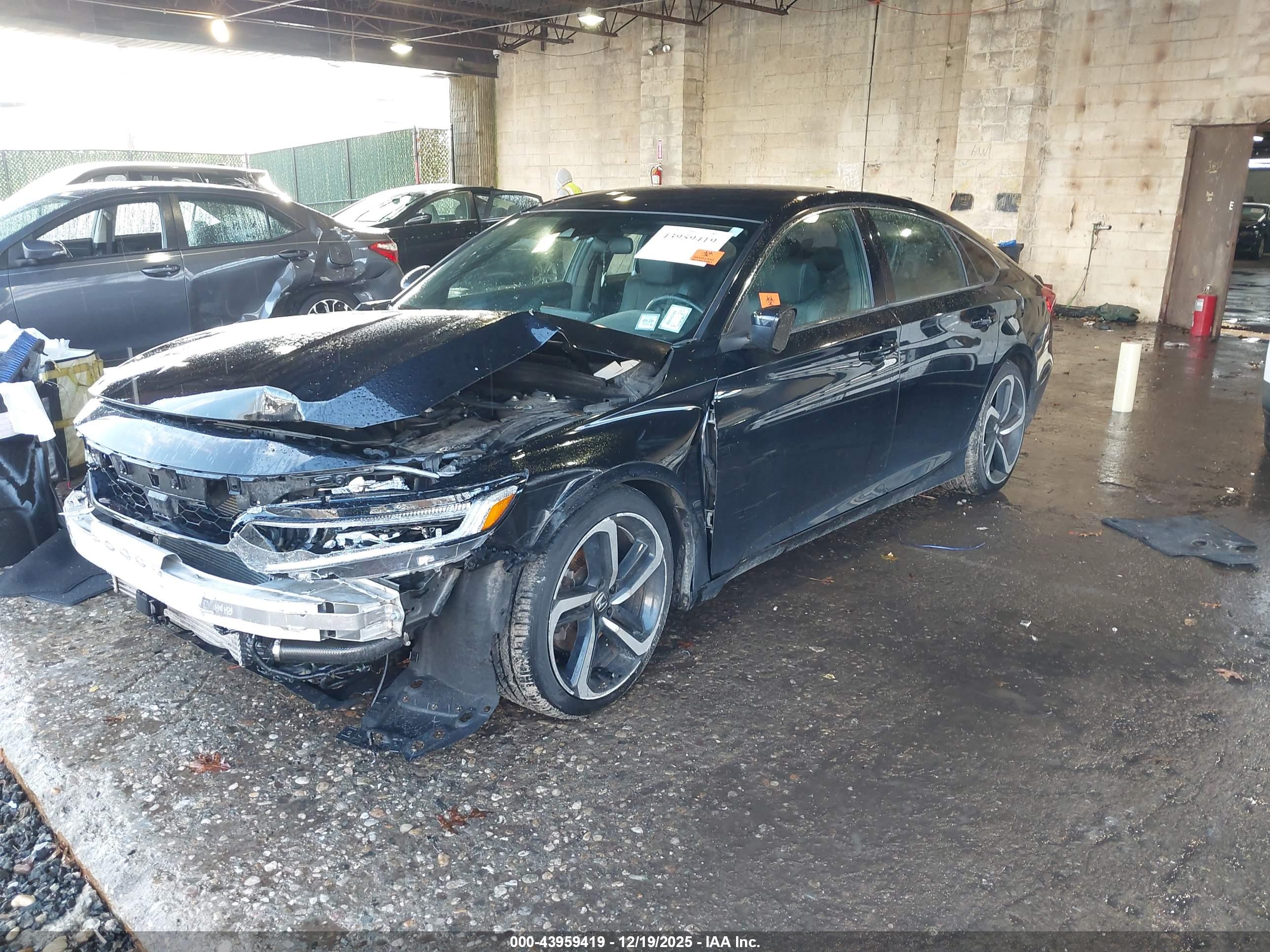 HONDA ACCORD image 2