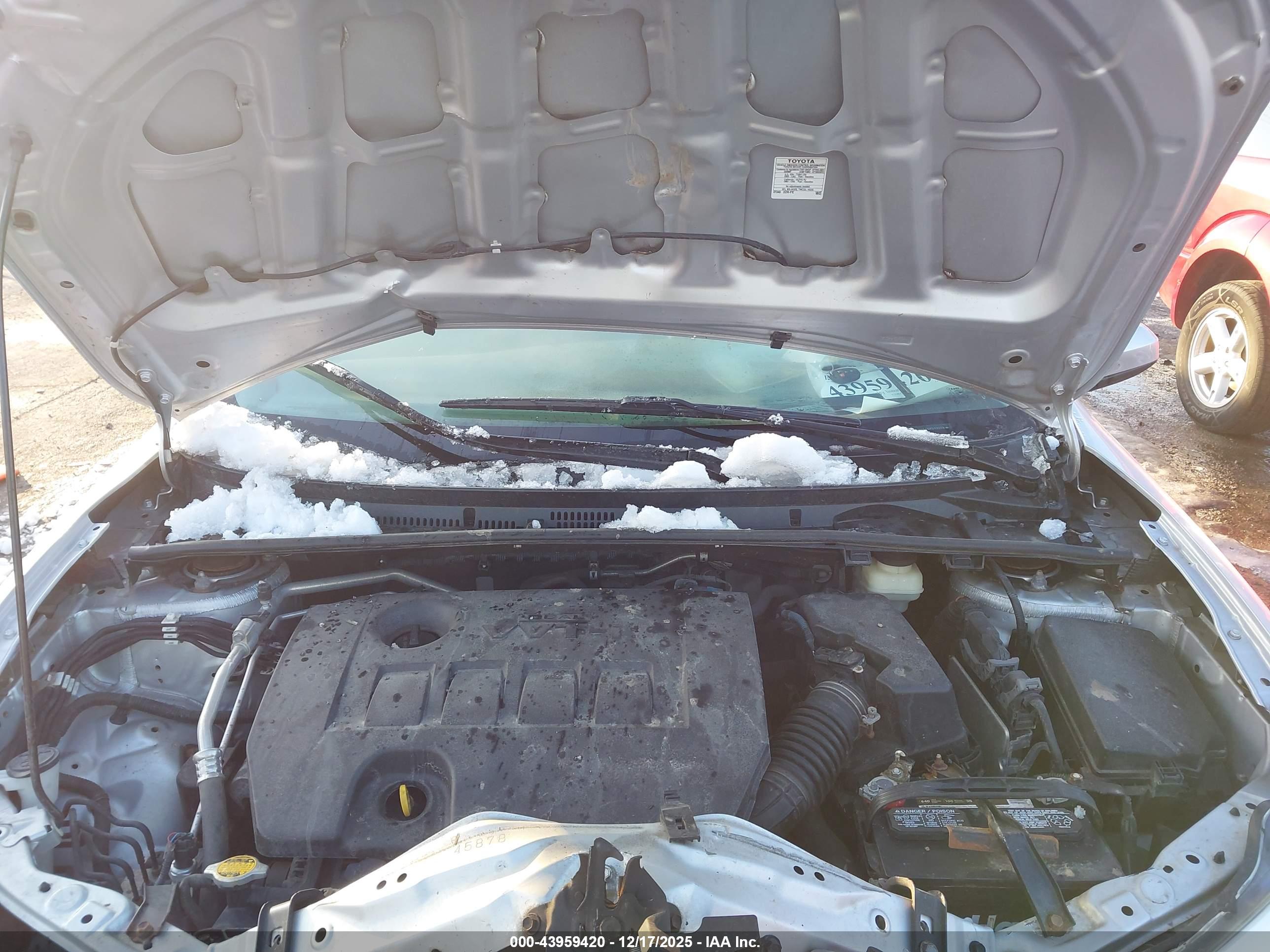 TOYOTA COROLLA image 10
