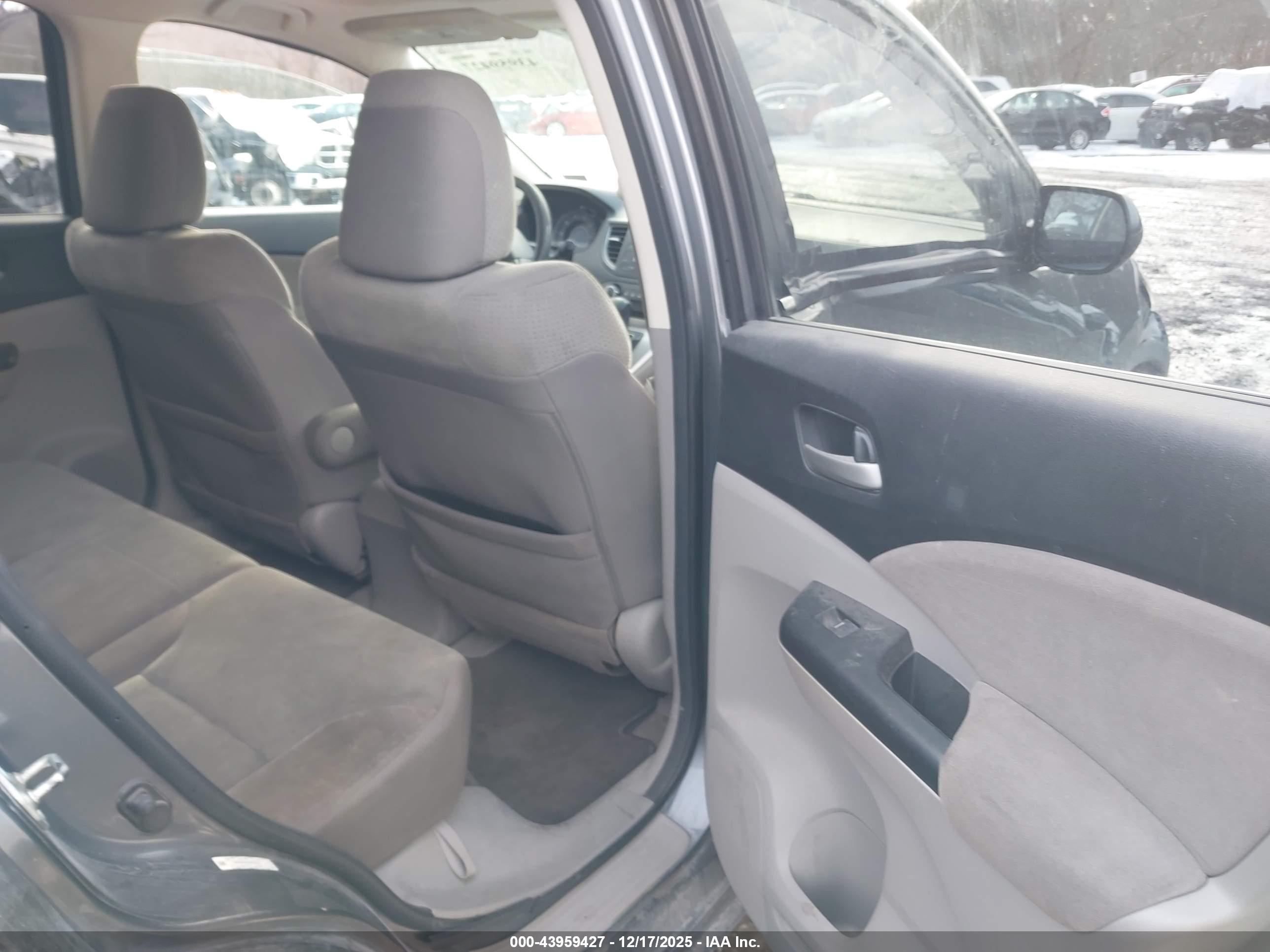 HONDA CR-V image 8