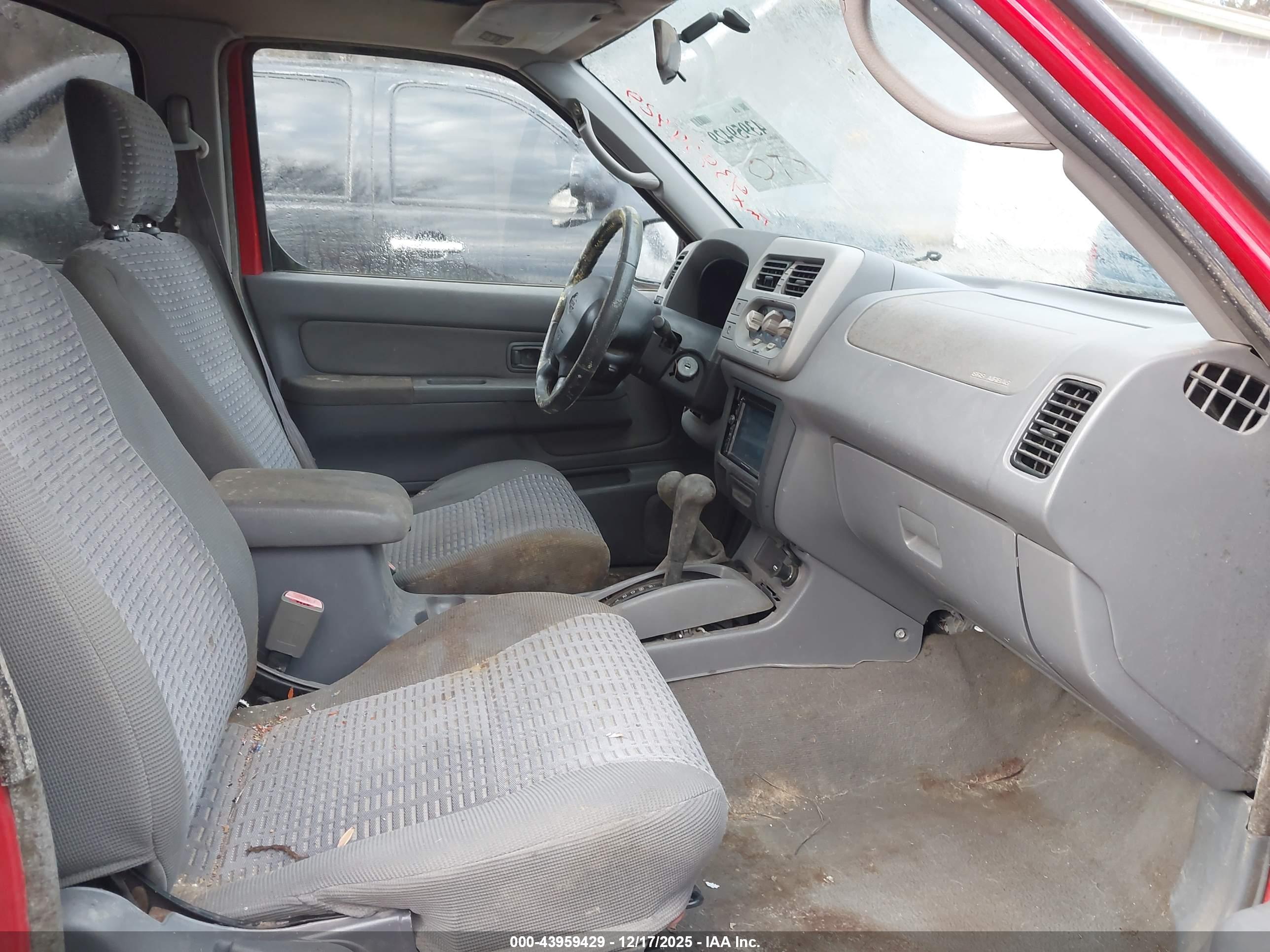 NISSAN XTERRA image 5