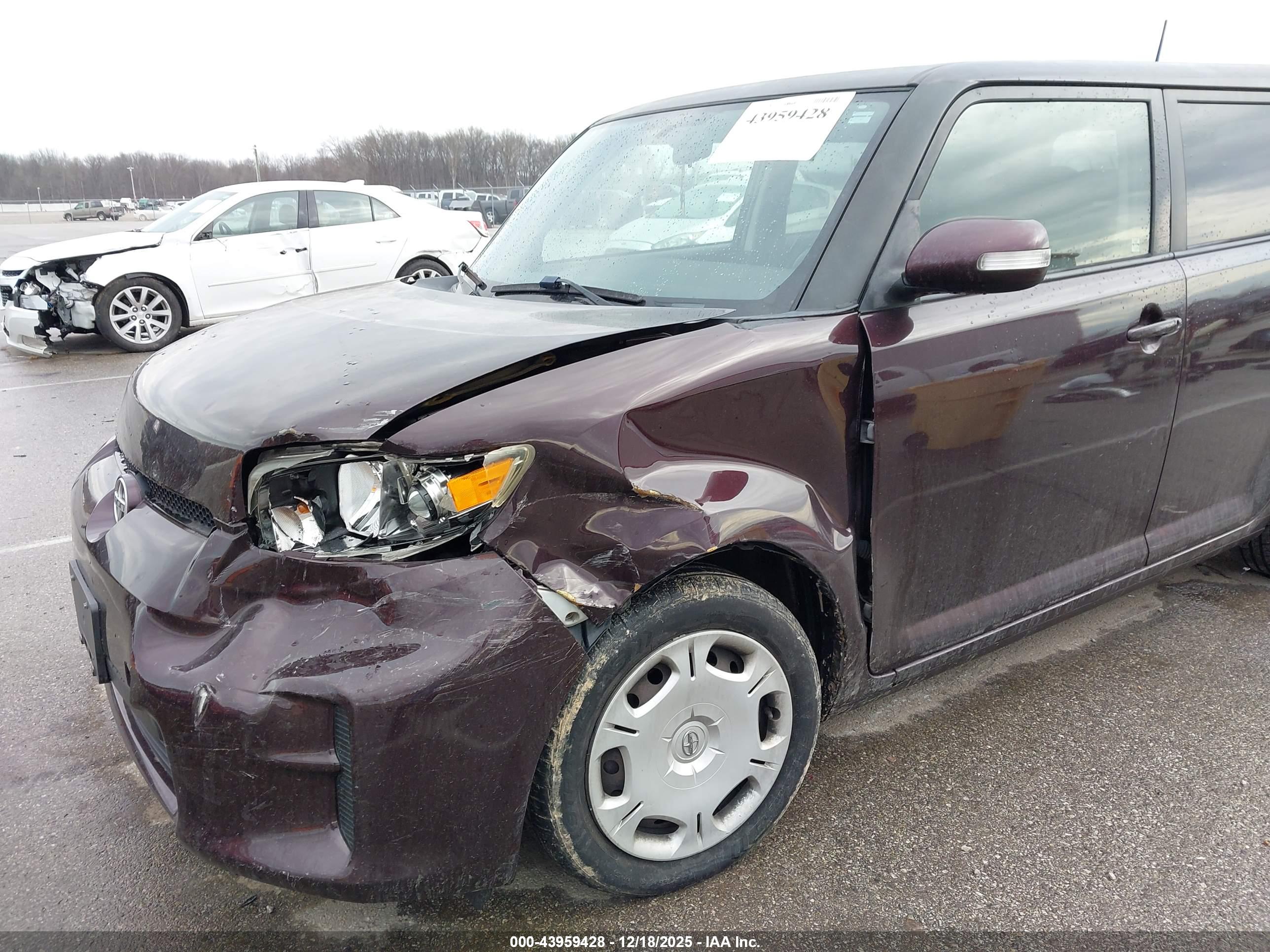 SCION XB image 6