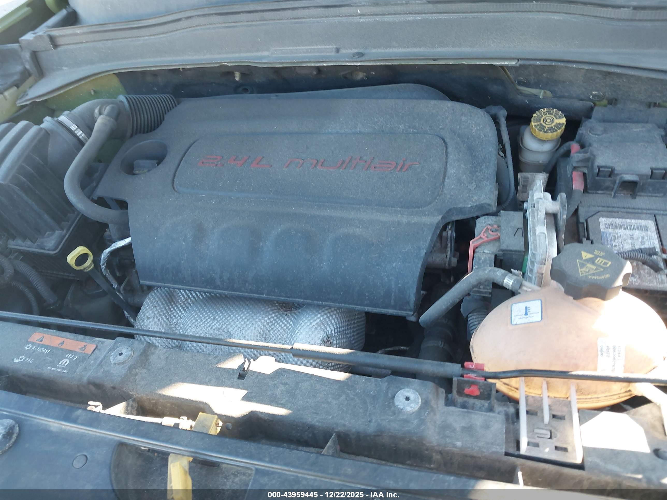 JEEP RENEGADE image 10