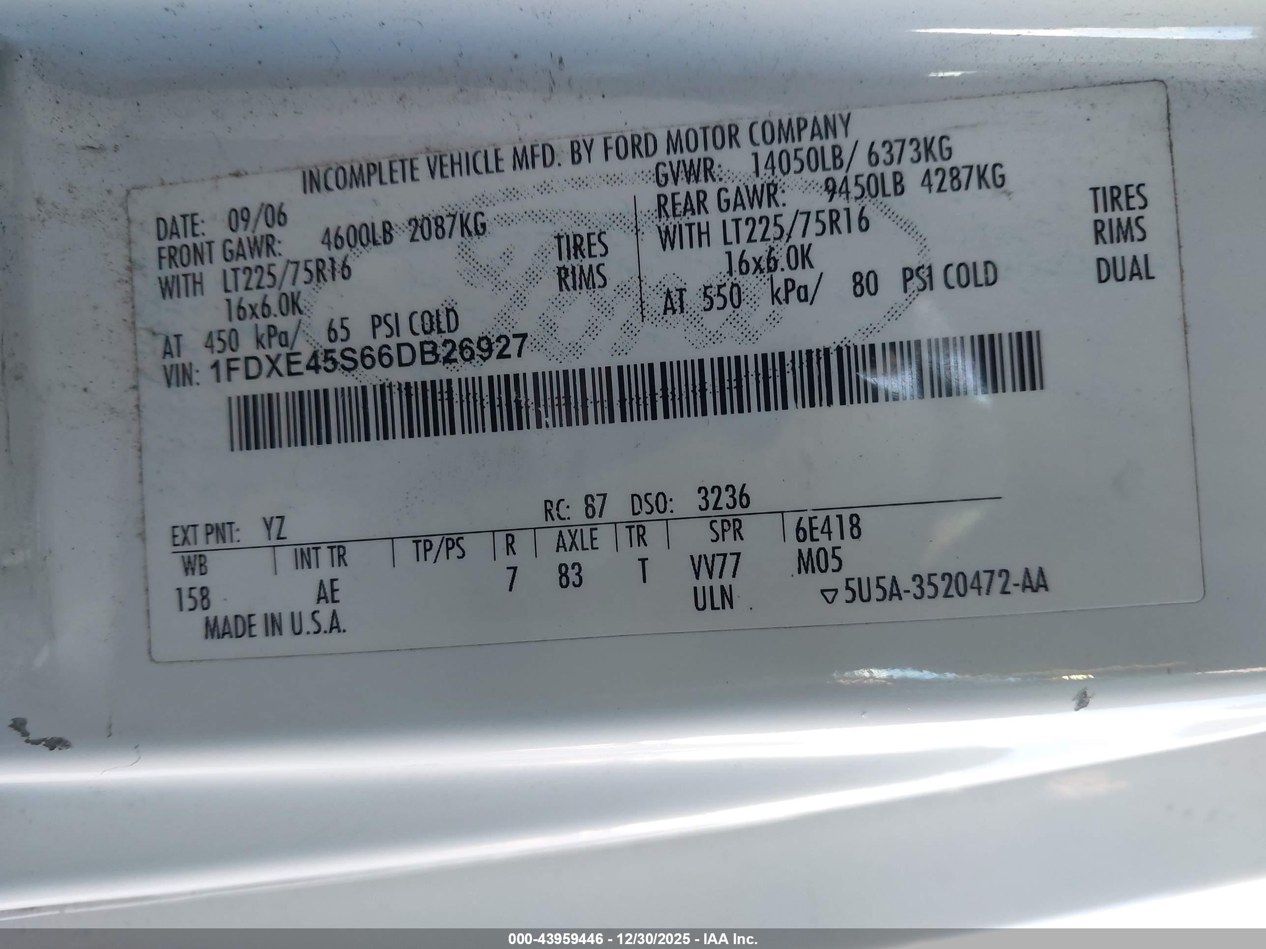 FORD E-450 image 9