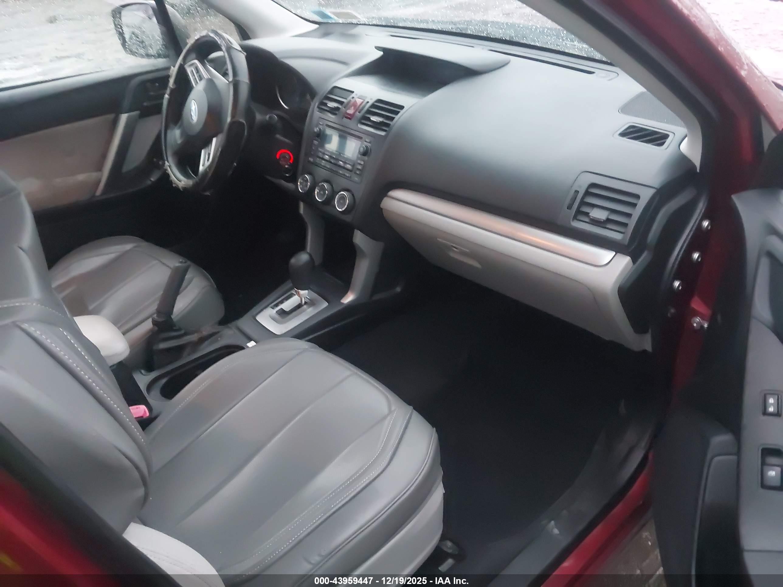 SUBARU FORESTER image 5