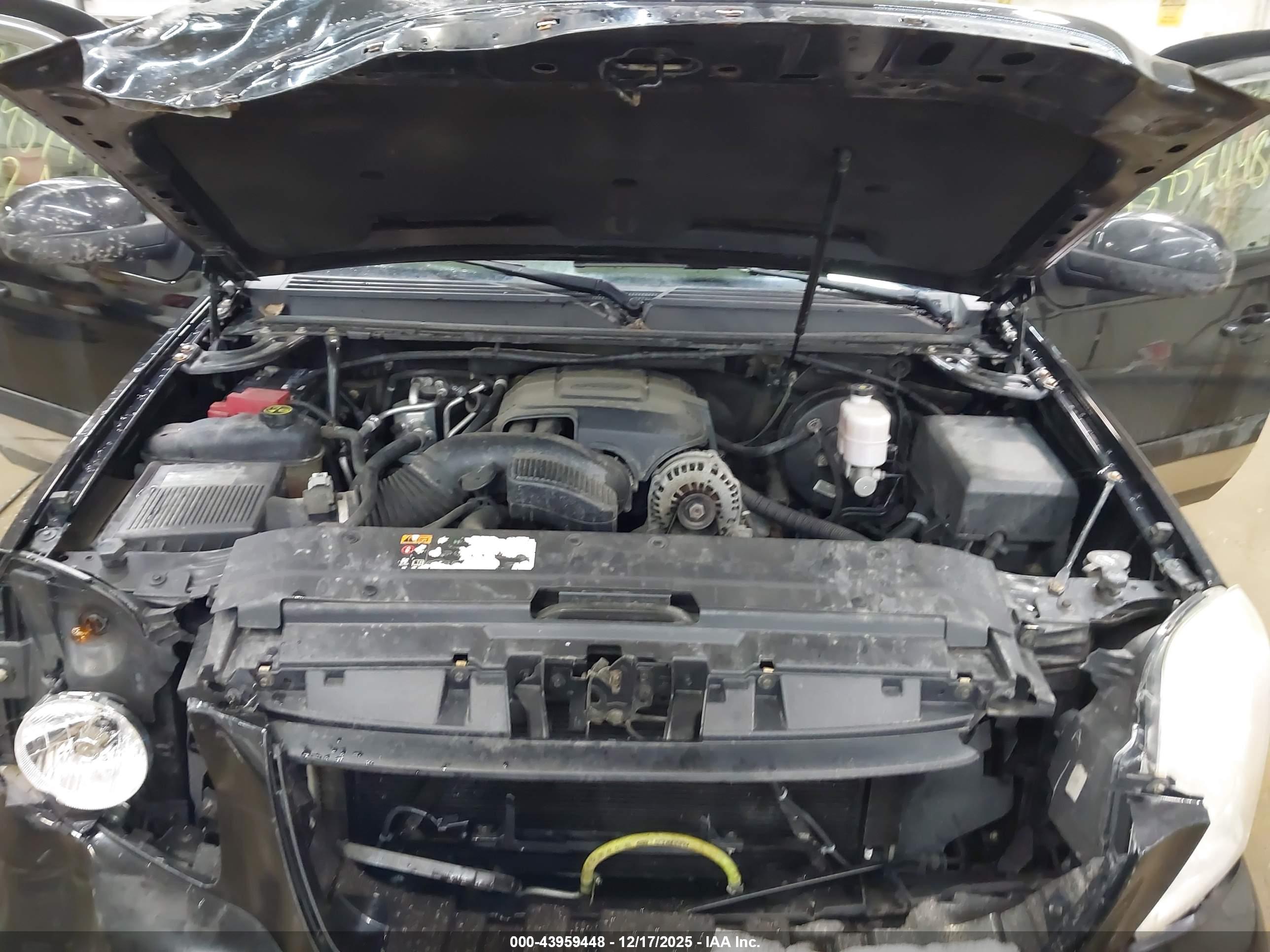 GMC YUKON image 10