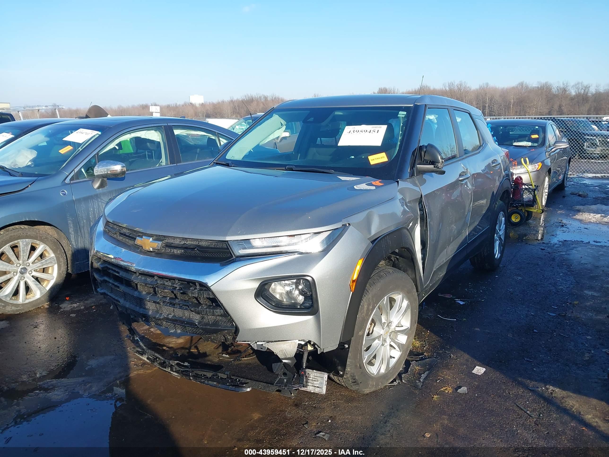 CHEVROLET TRAILBLAZER image 2