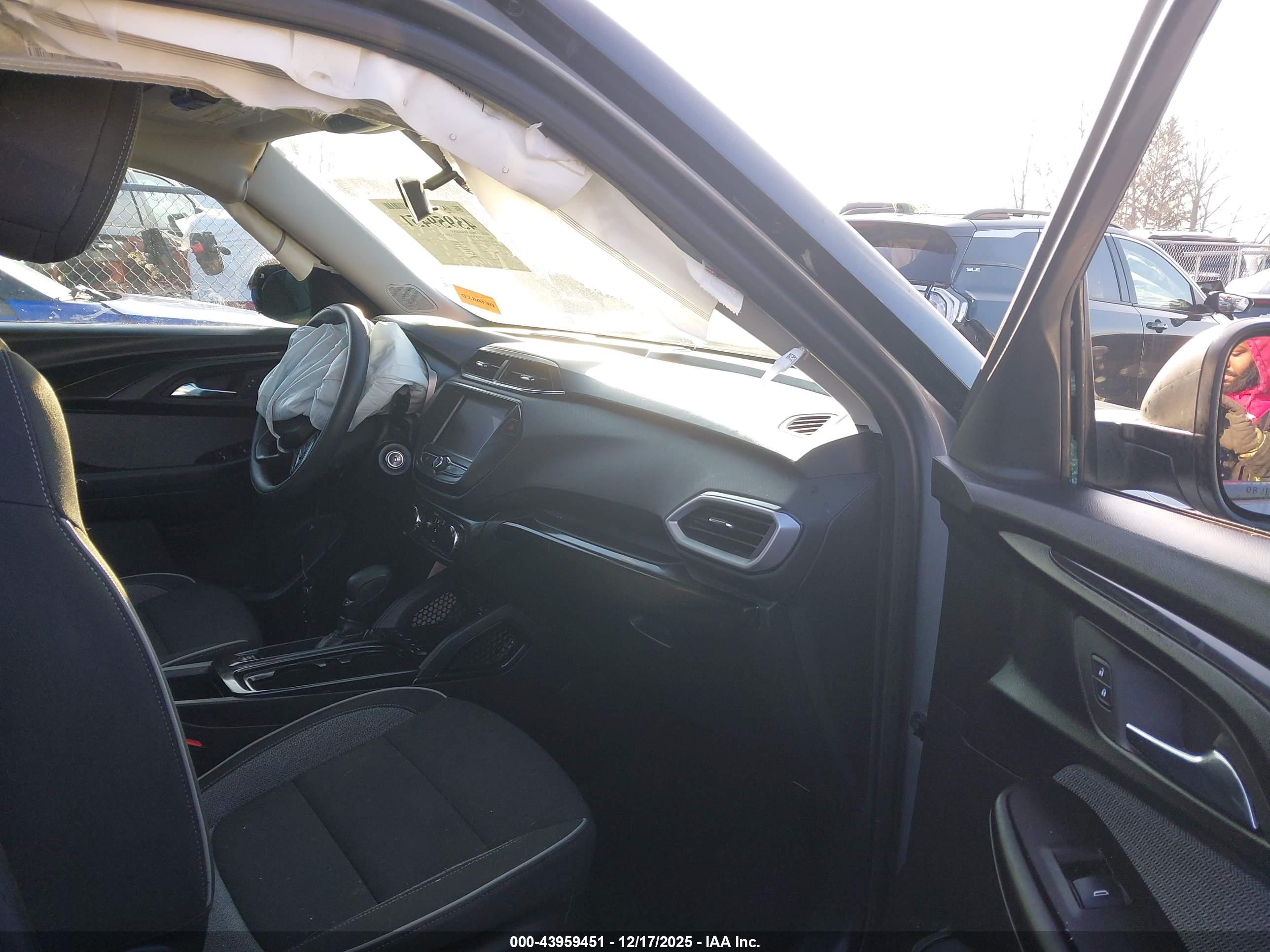 CHEVROLET TRAILBLAZER image 5
