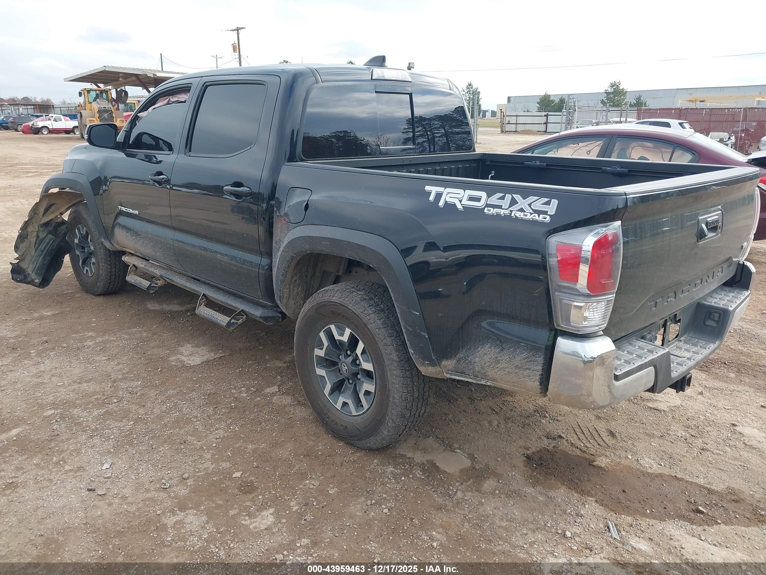 TOYOTA TACOMA image 3