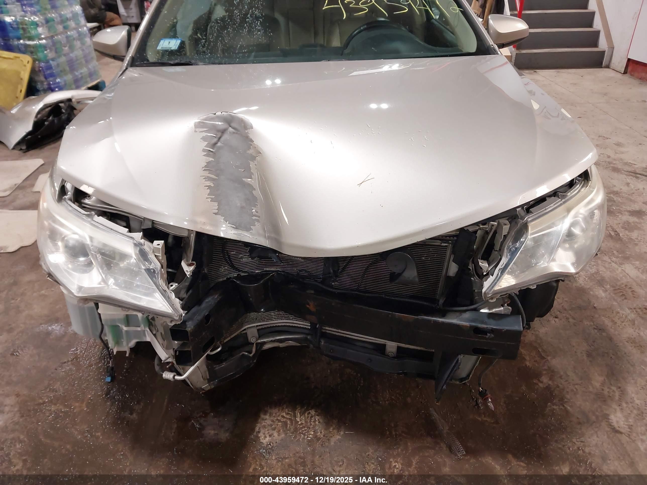 TOYOTA CAMRY image 6