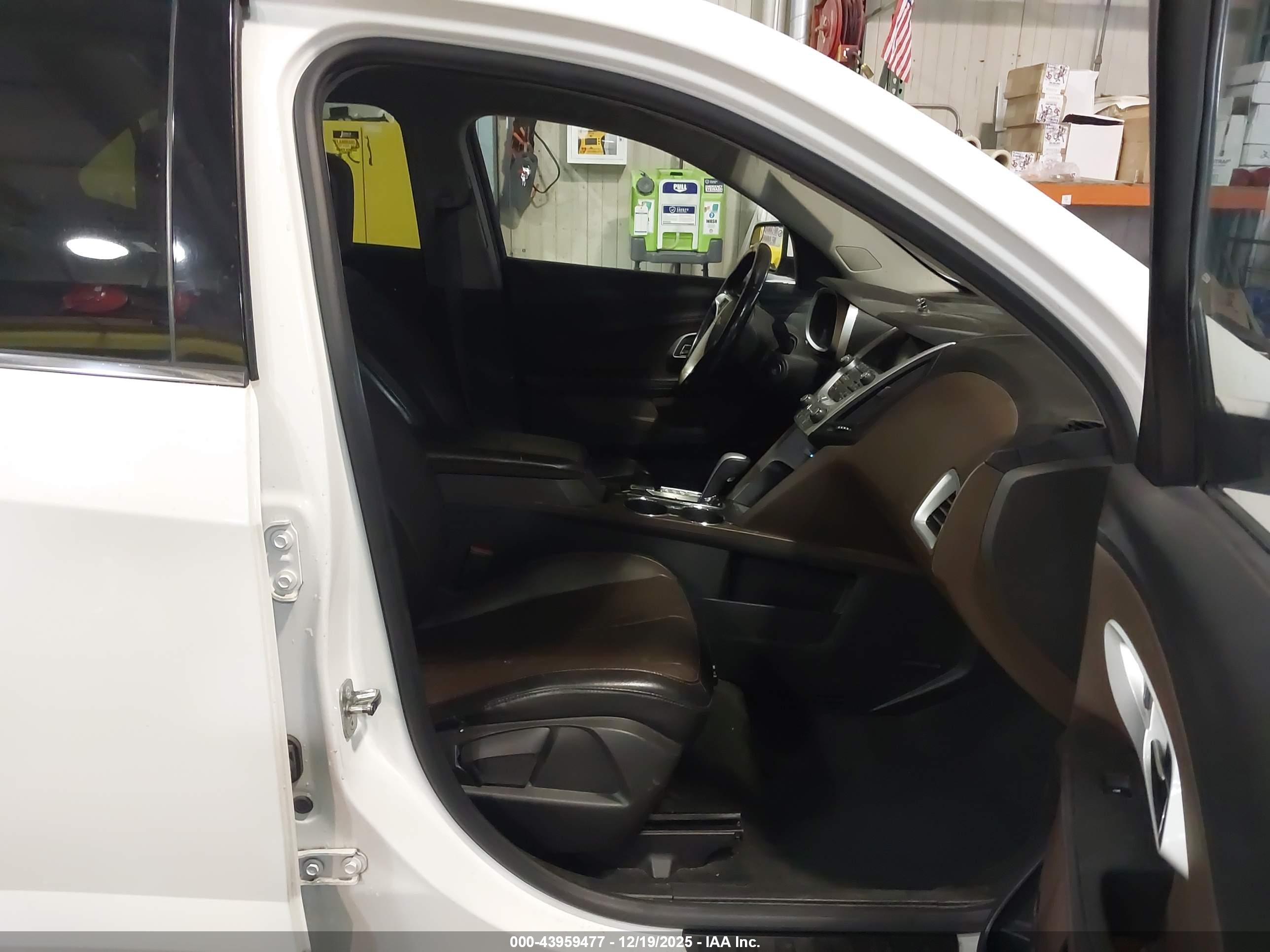 CHEVROLET EQUINOX image 5