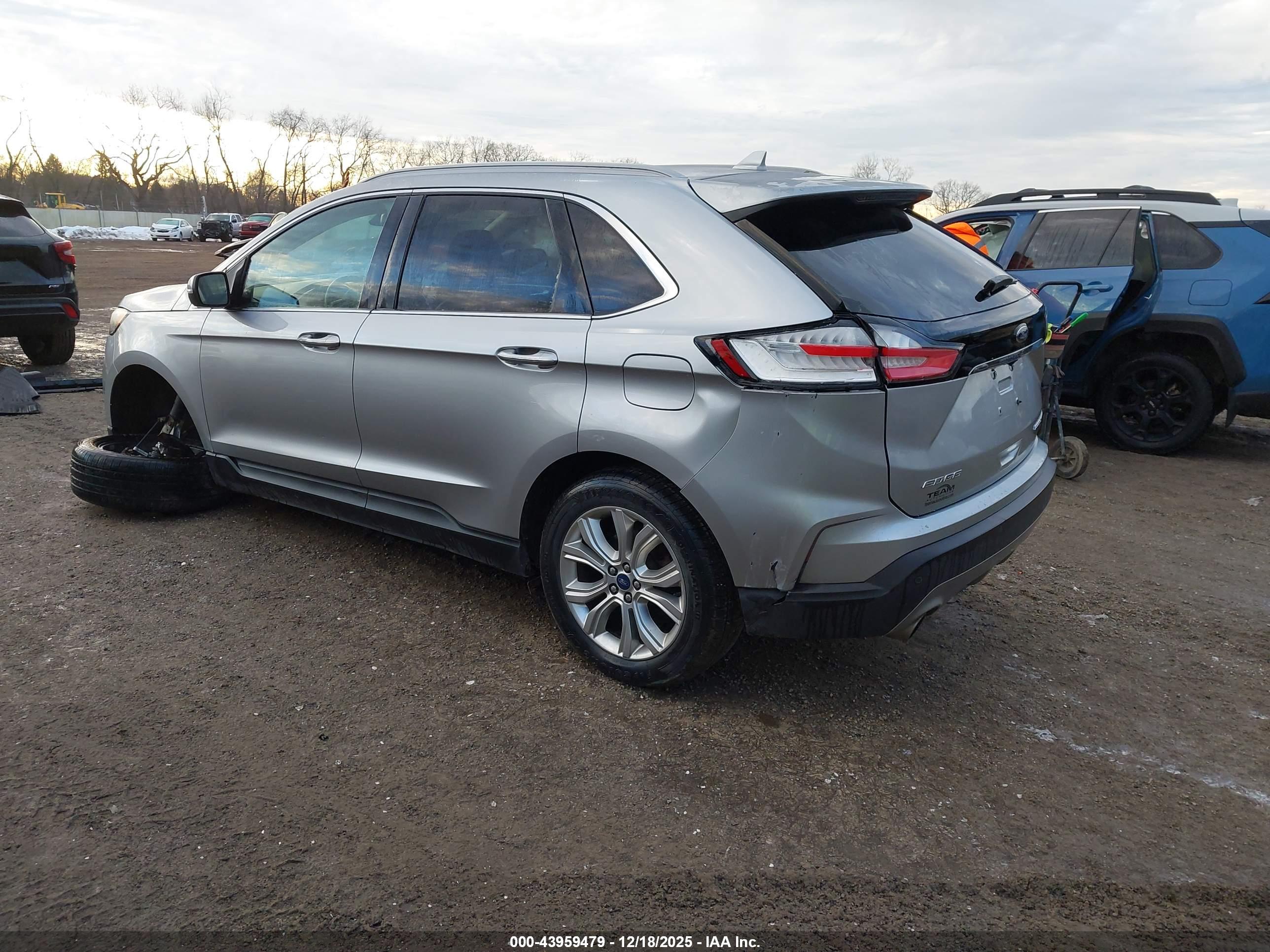 FORD EDGE image 3