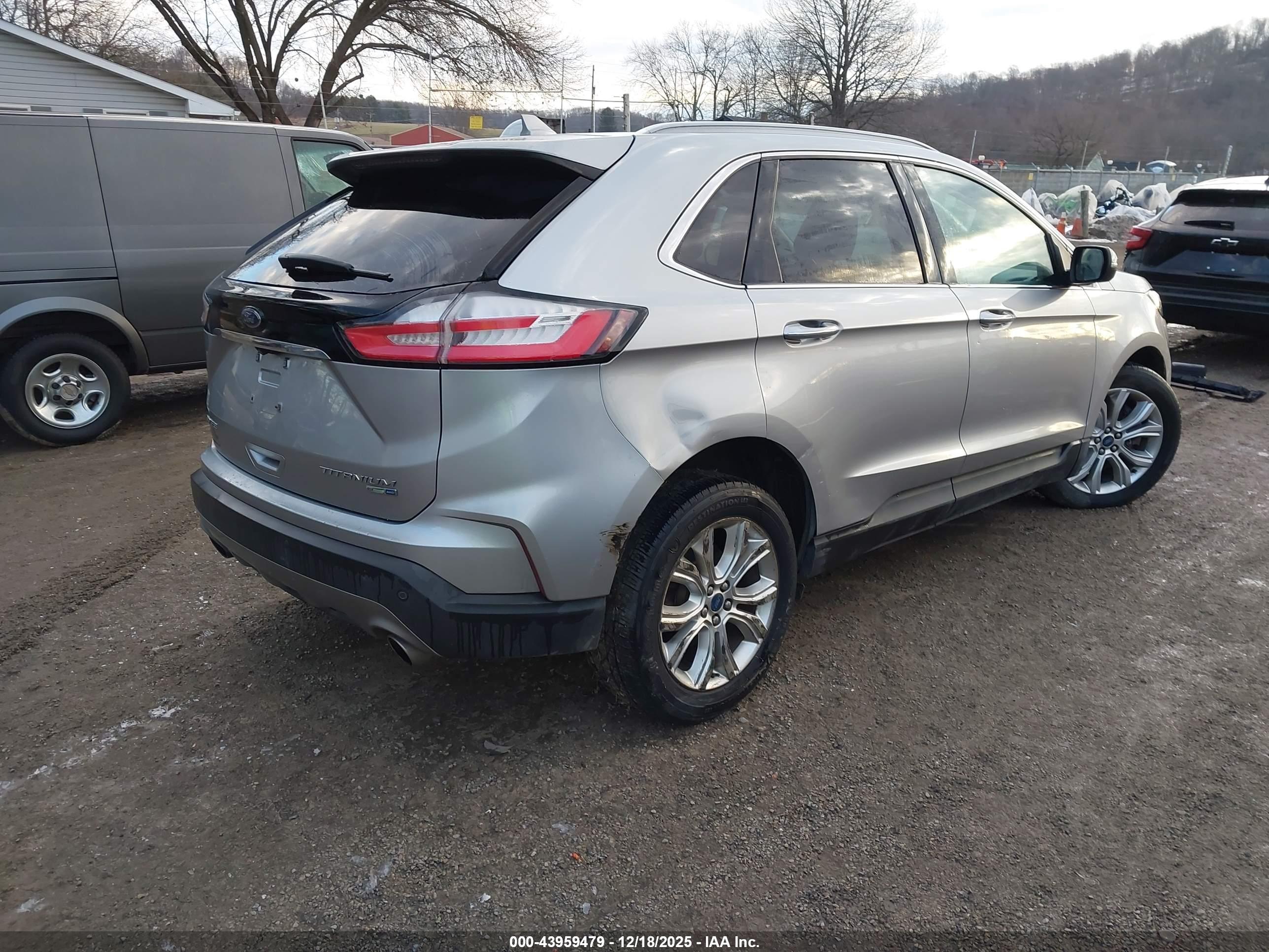 FORD EDGE image 4