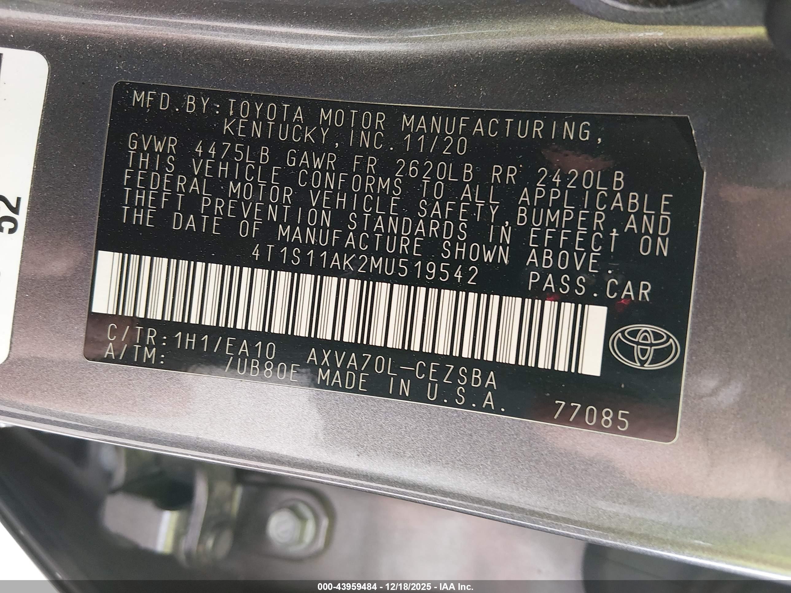 TOYOTA CAMRY image 9