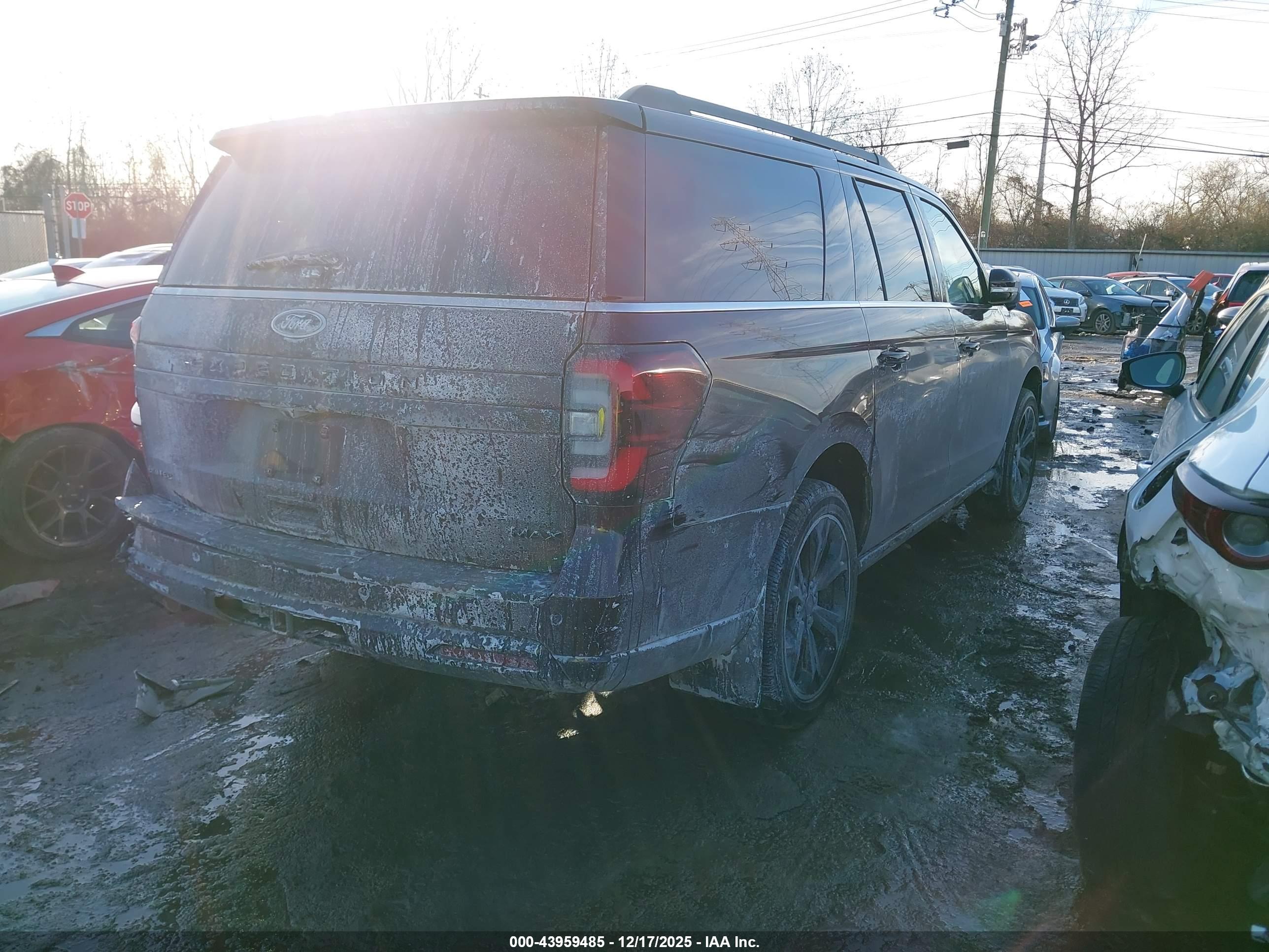 FORD EXPEDITION image 4