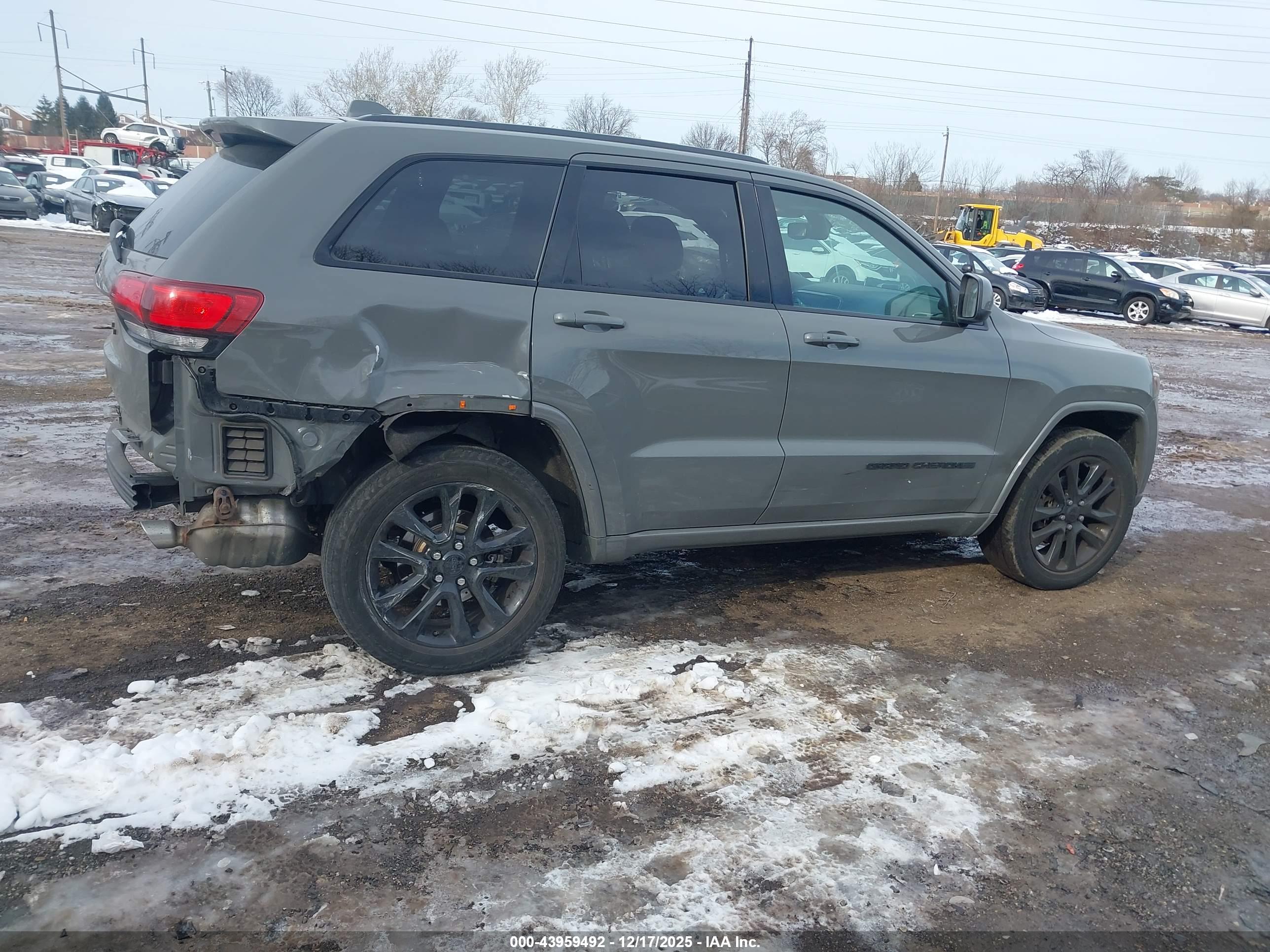 JEEP GRAND image 4