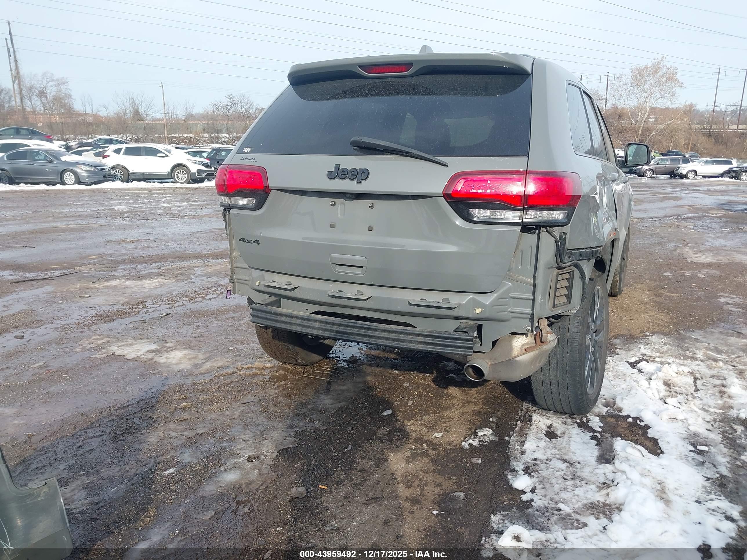 JEEP GRAND image 6