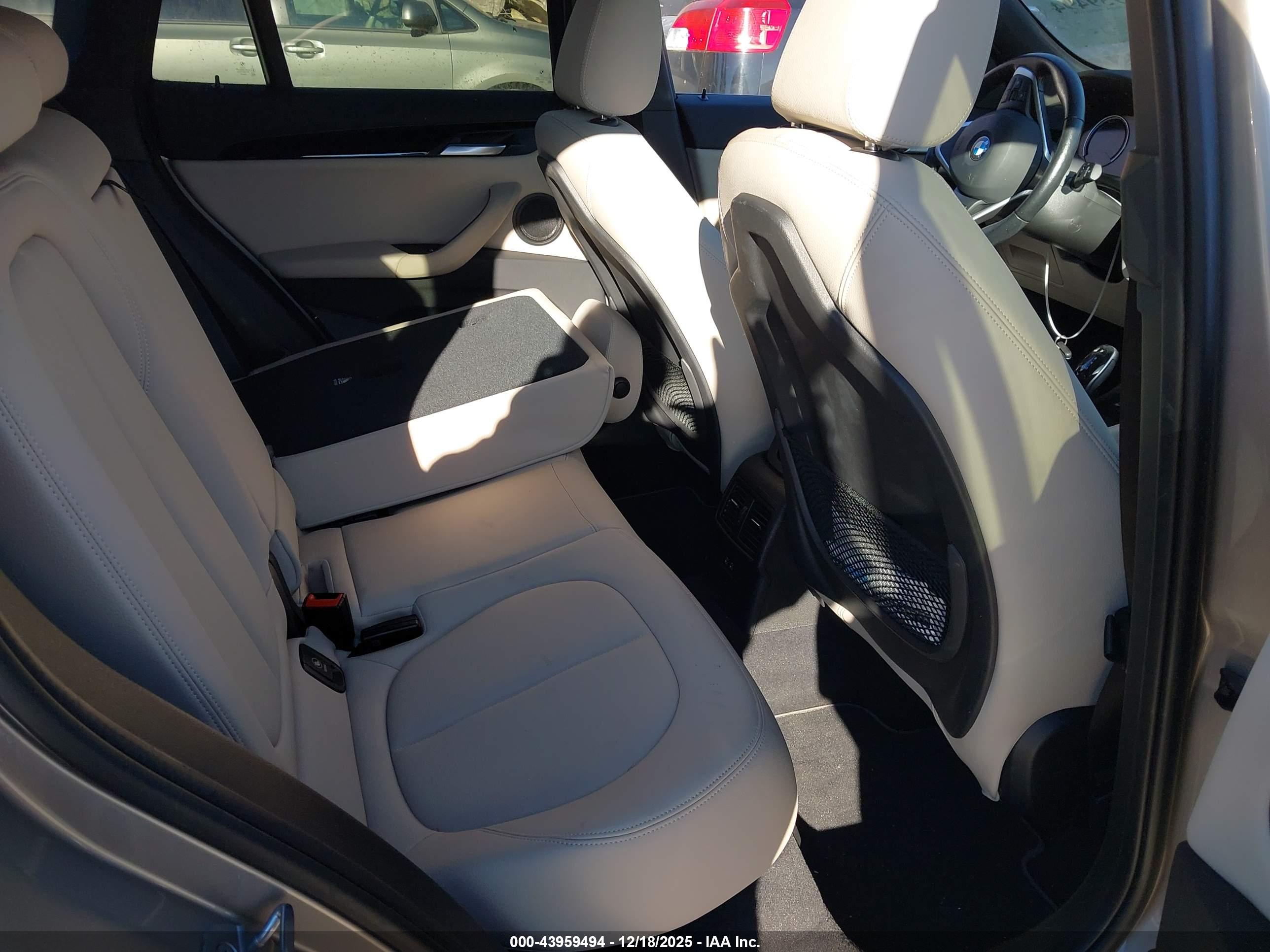 BMW X1 image 8