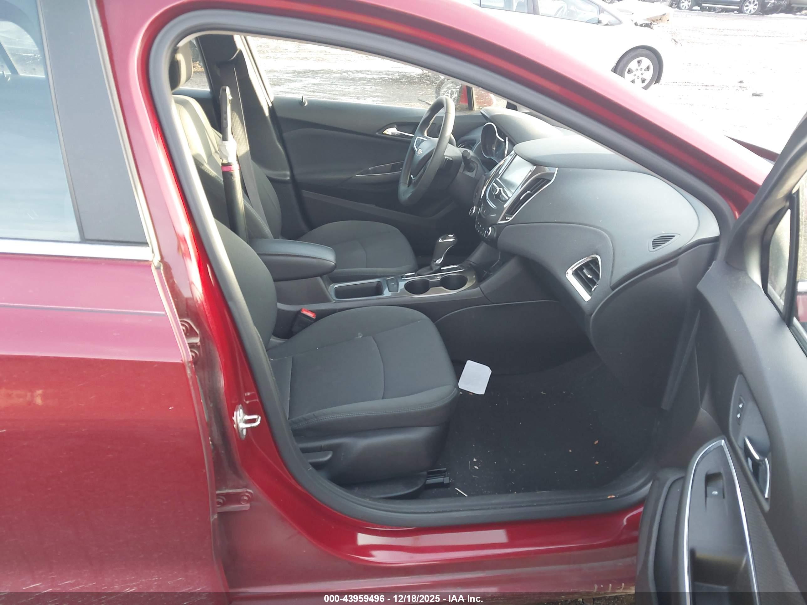 CHEVROLET CRUZE image 5