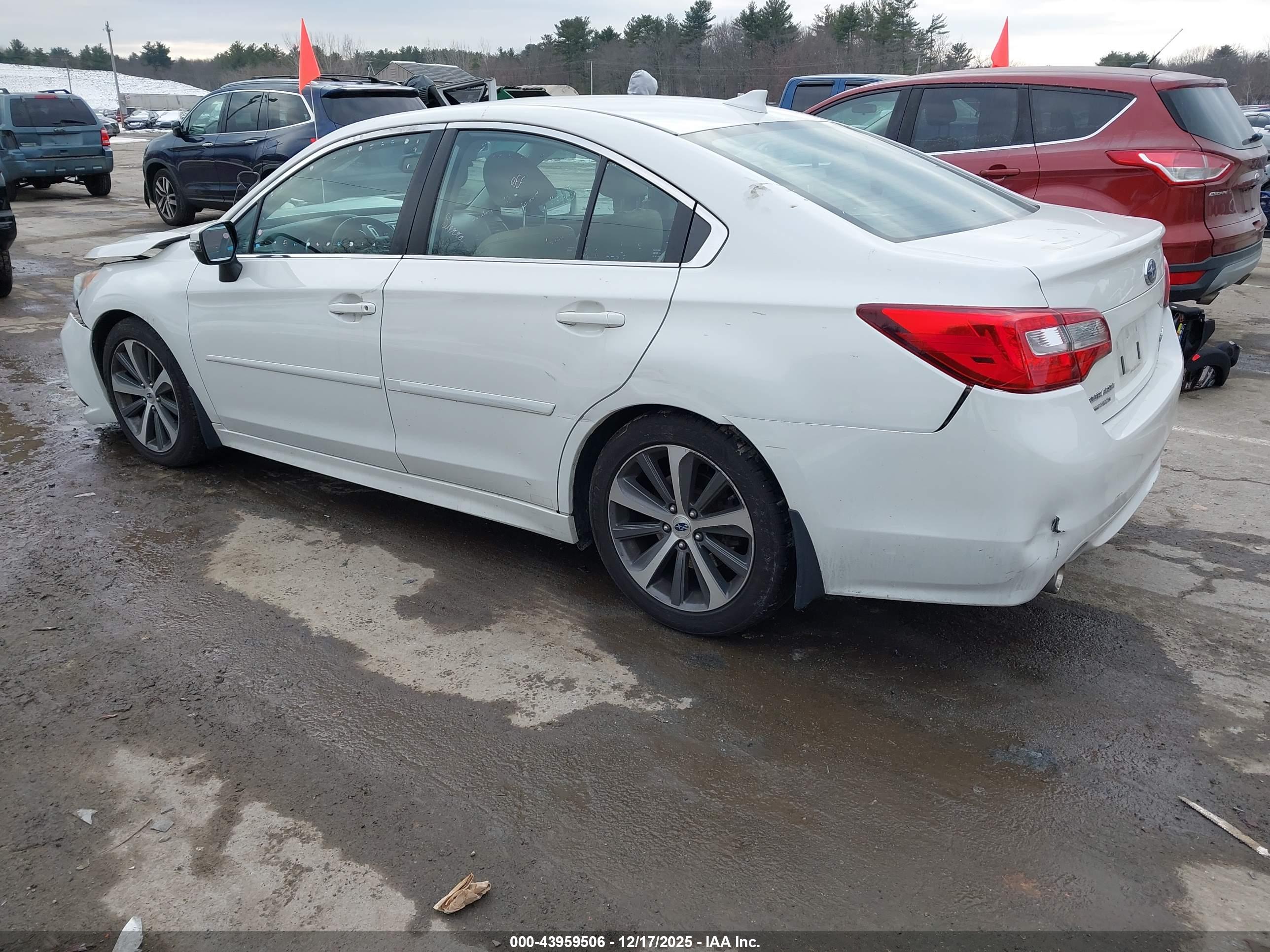SUBARU LEGACY image 3