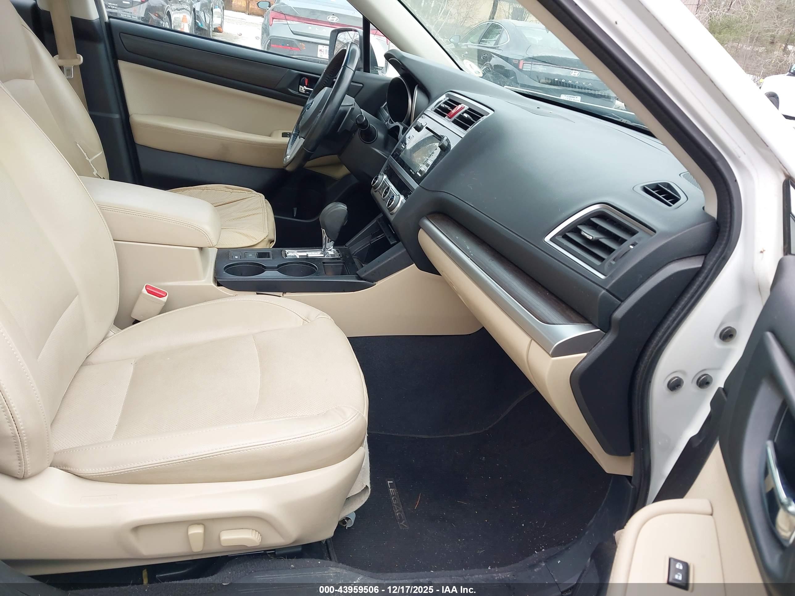 SUBARU LEGACY image 5
