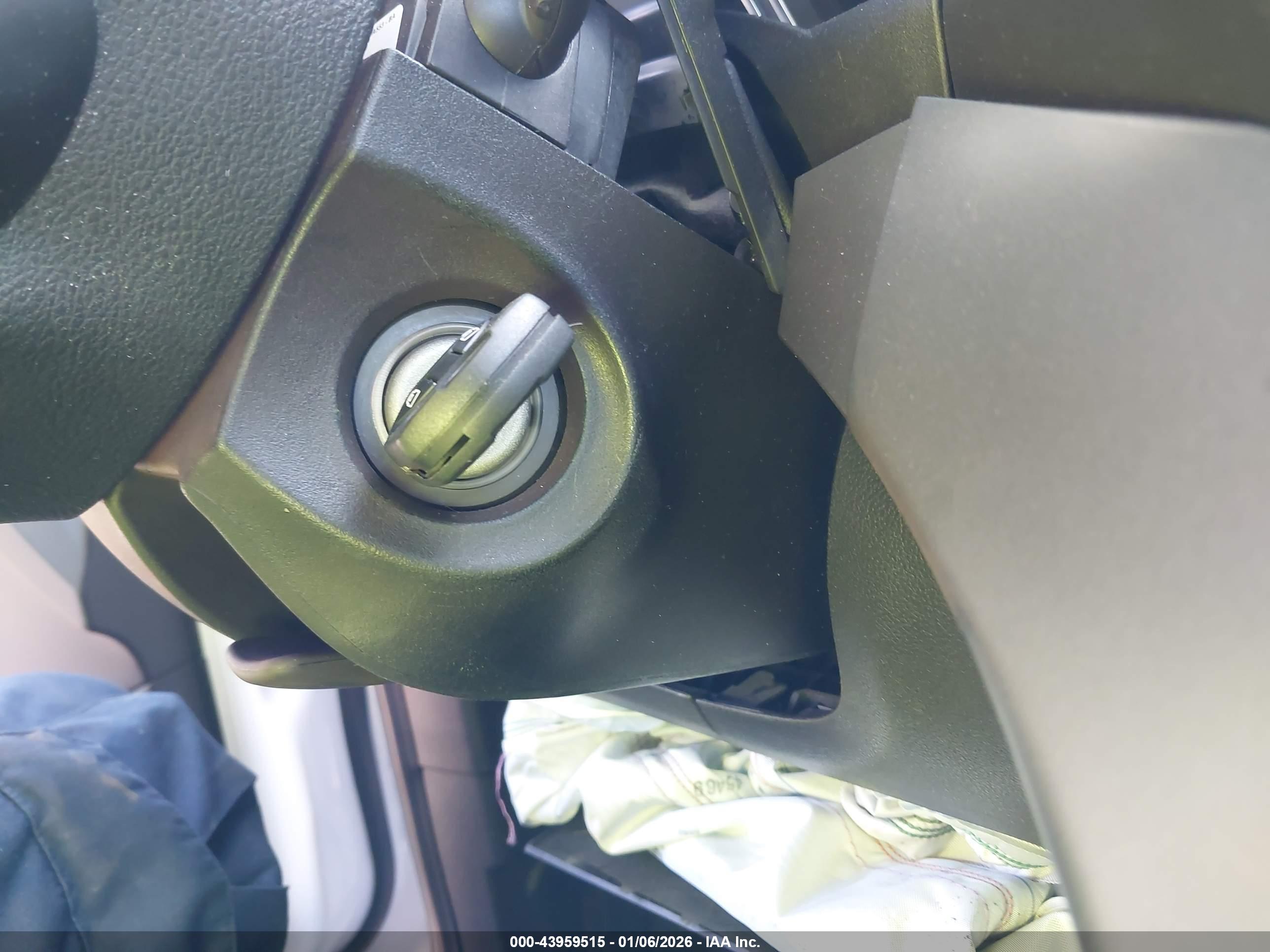 FORD ESCAPE image 11
