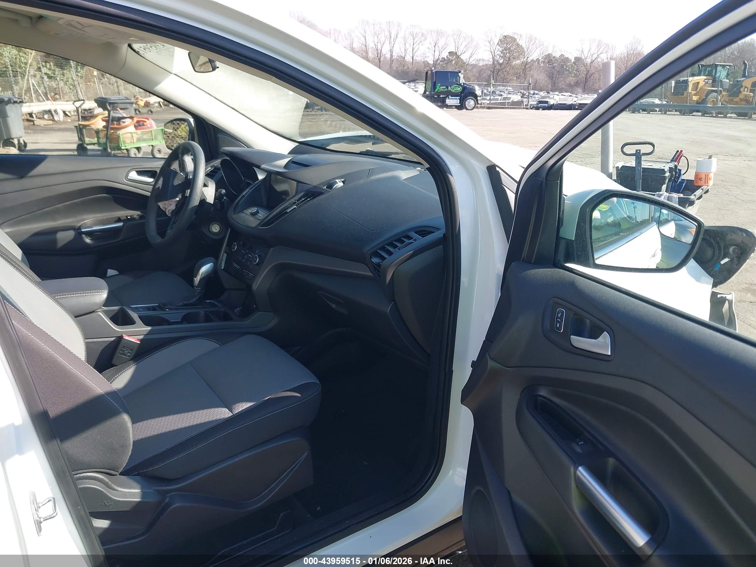 FORD ESCAPE image 5