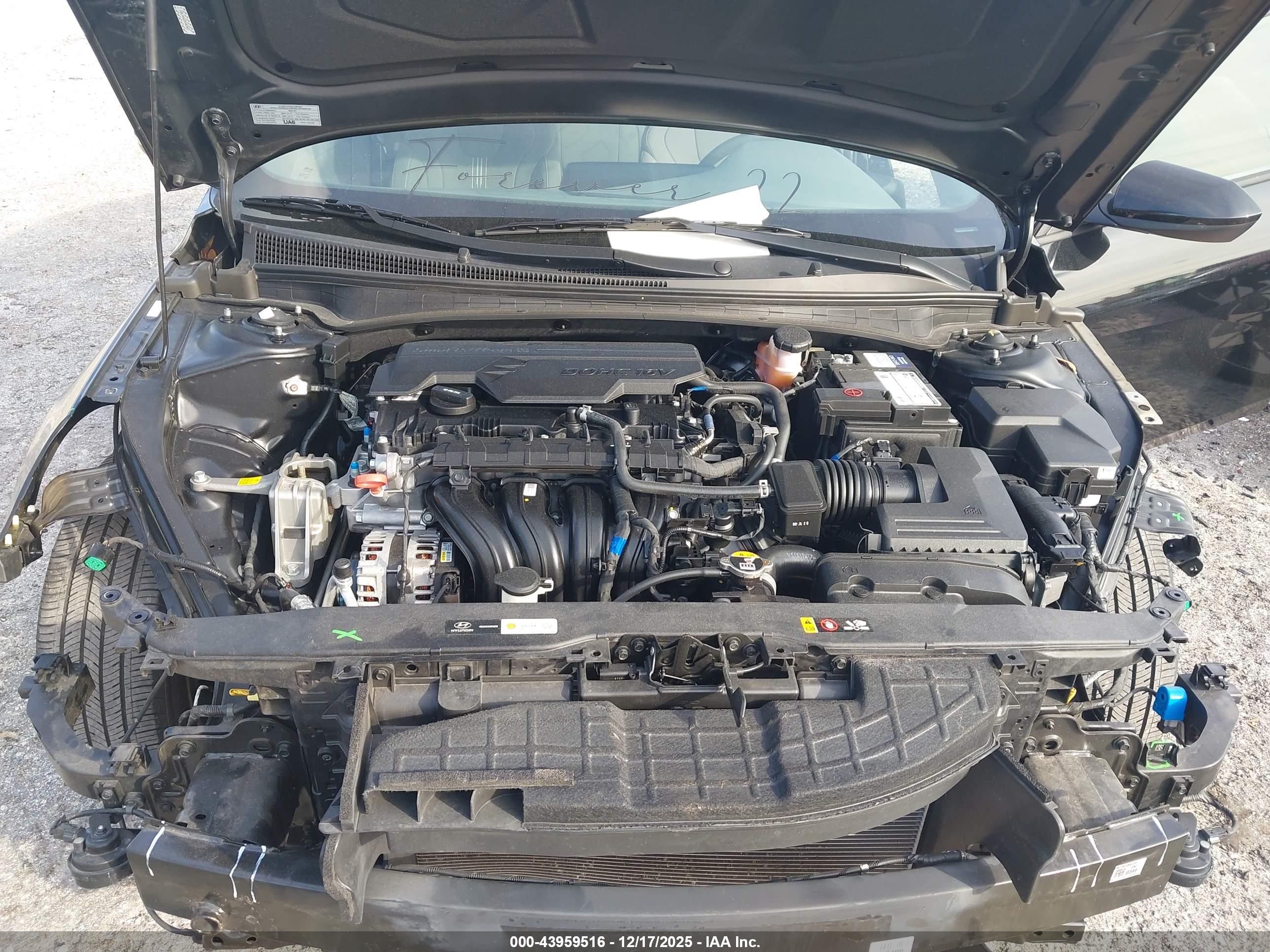 HYUNDAI ELANTRA image 10