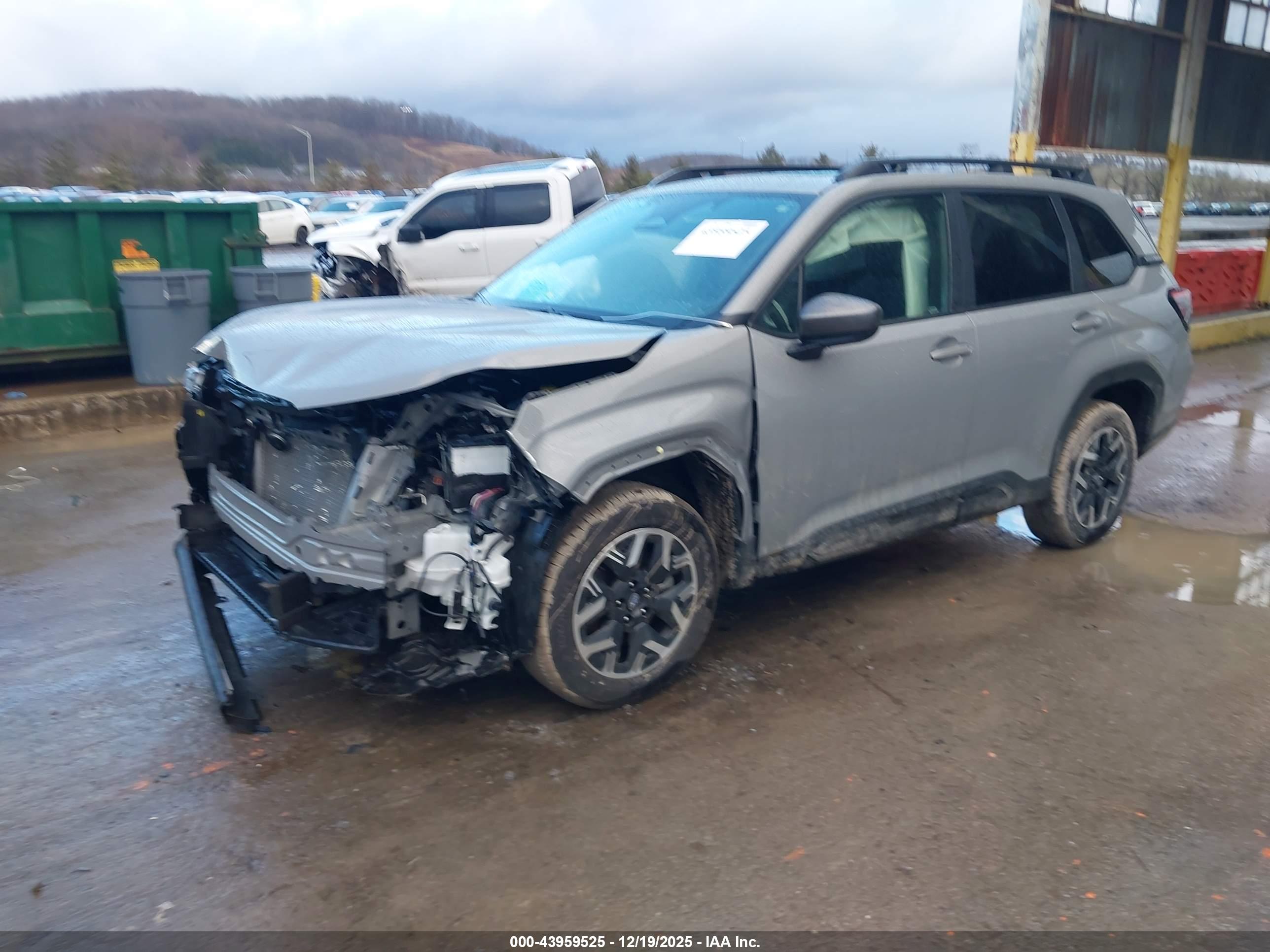 SUBARU FORESTER image 2
