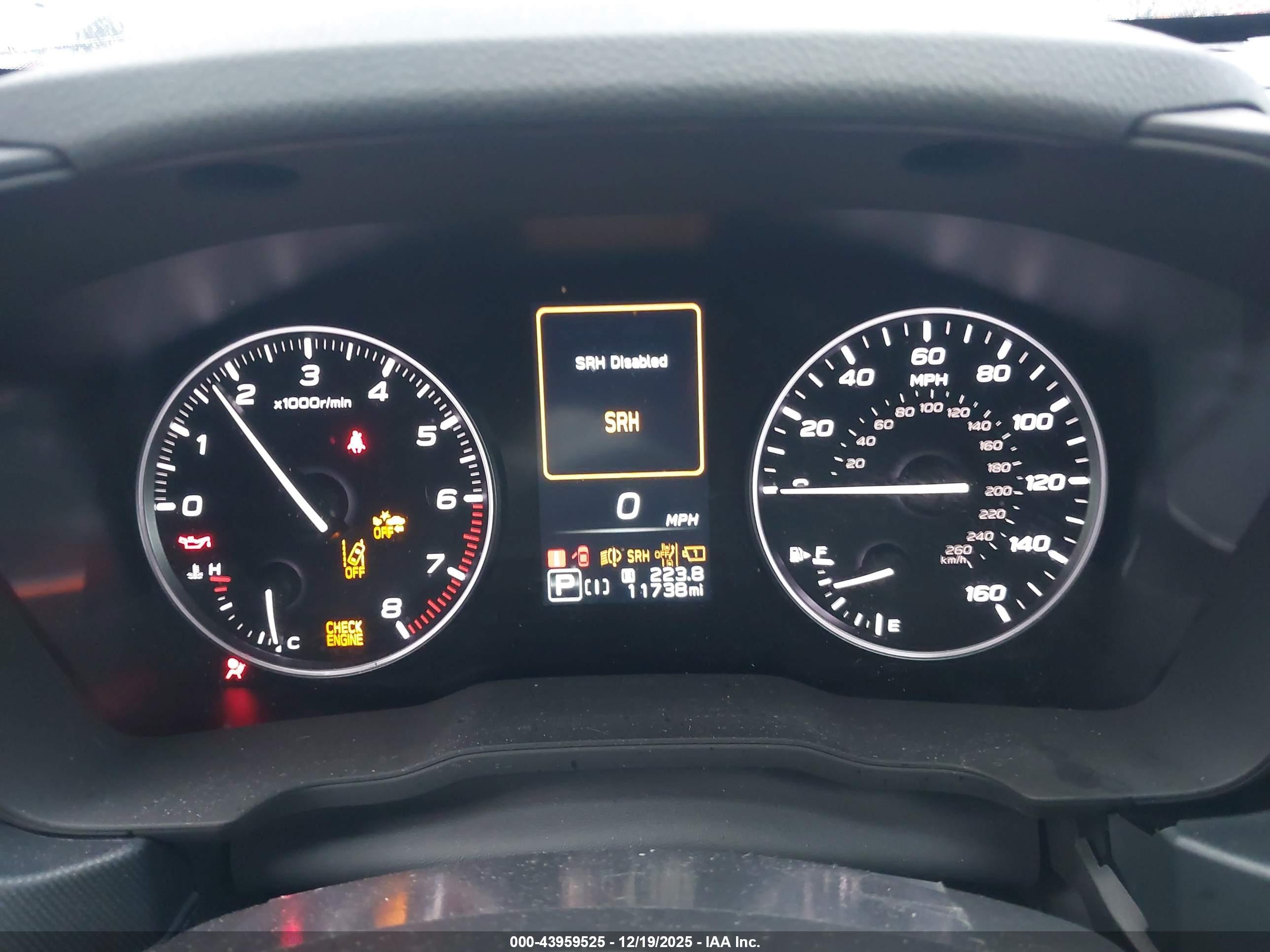 SUBARU FORESTER image 7