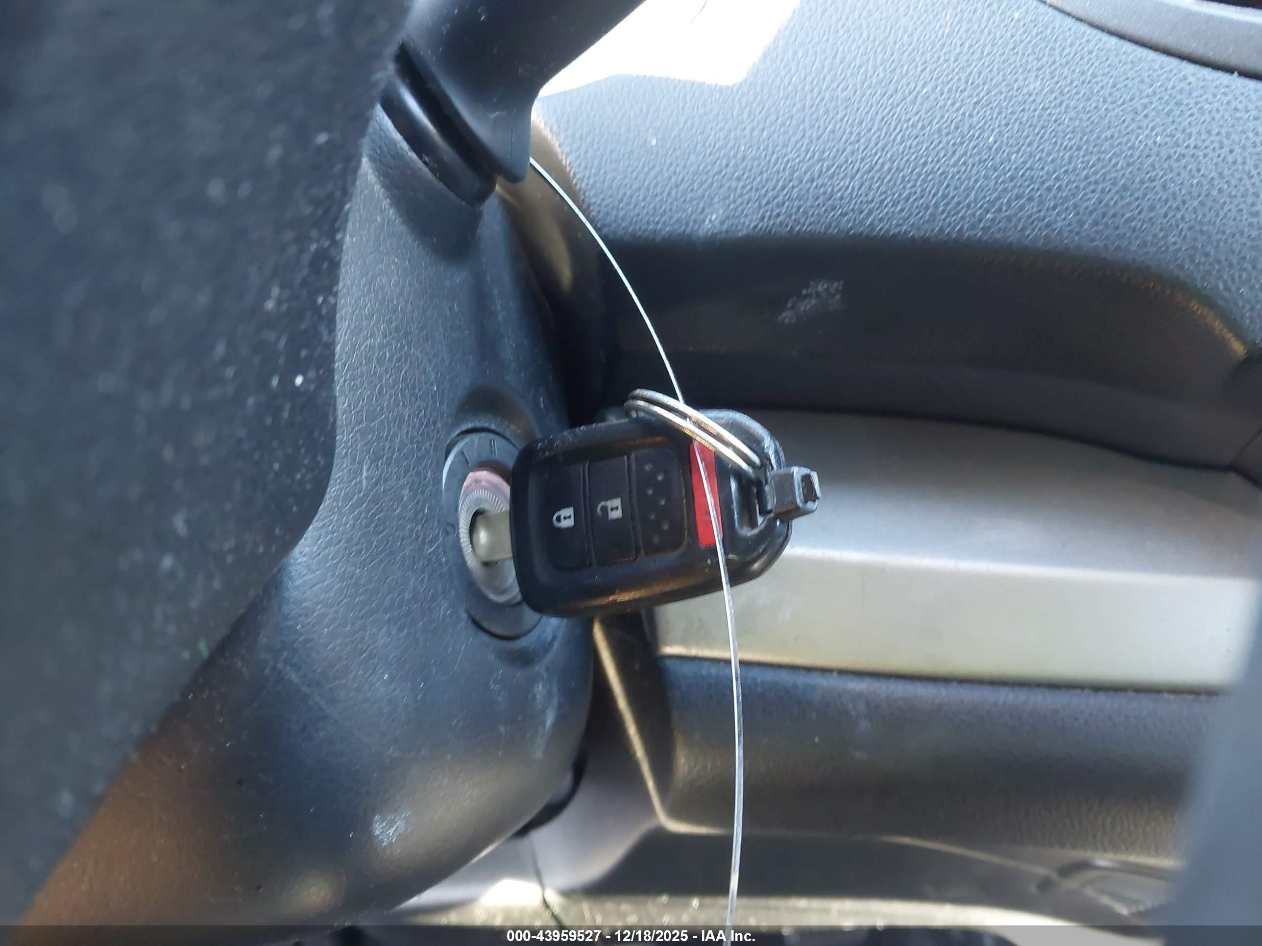 HONDA CR-V image 11