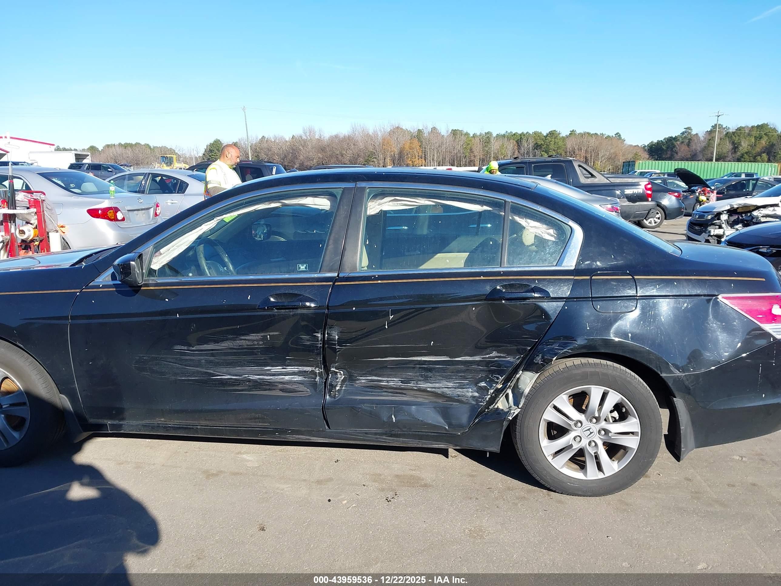 HONDA ACCORD image 6