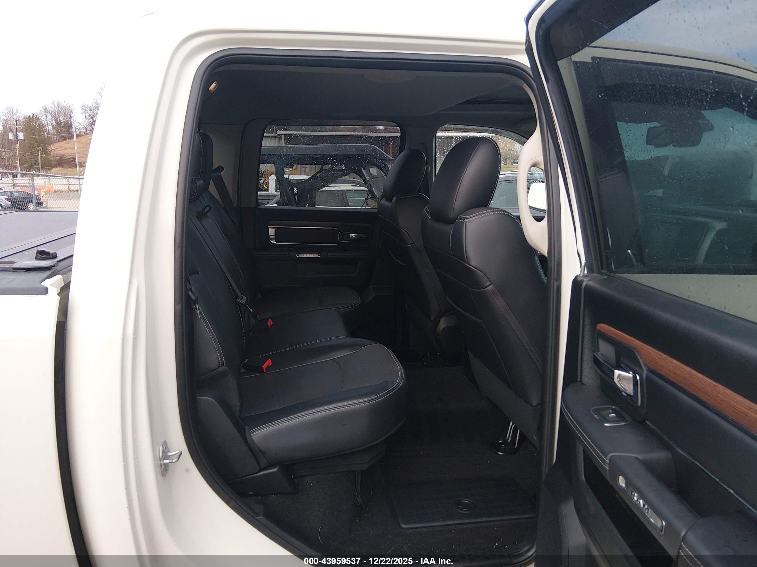 RAM 1500 image 8