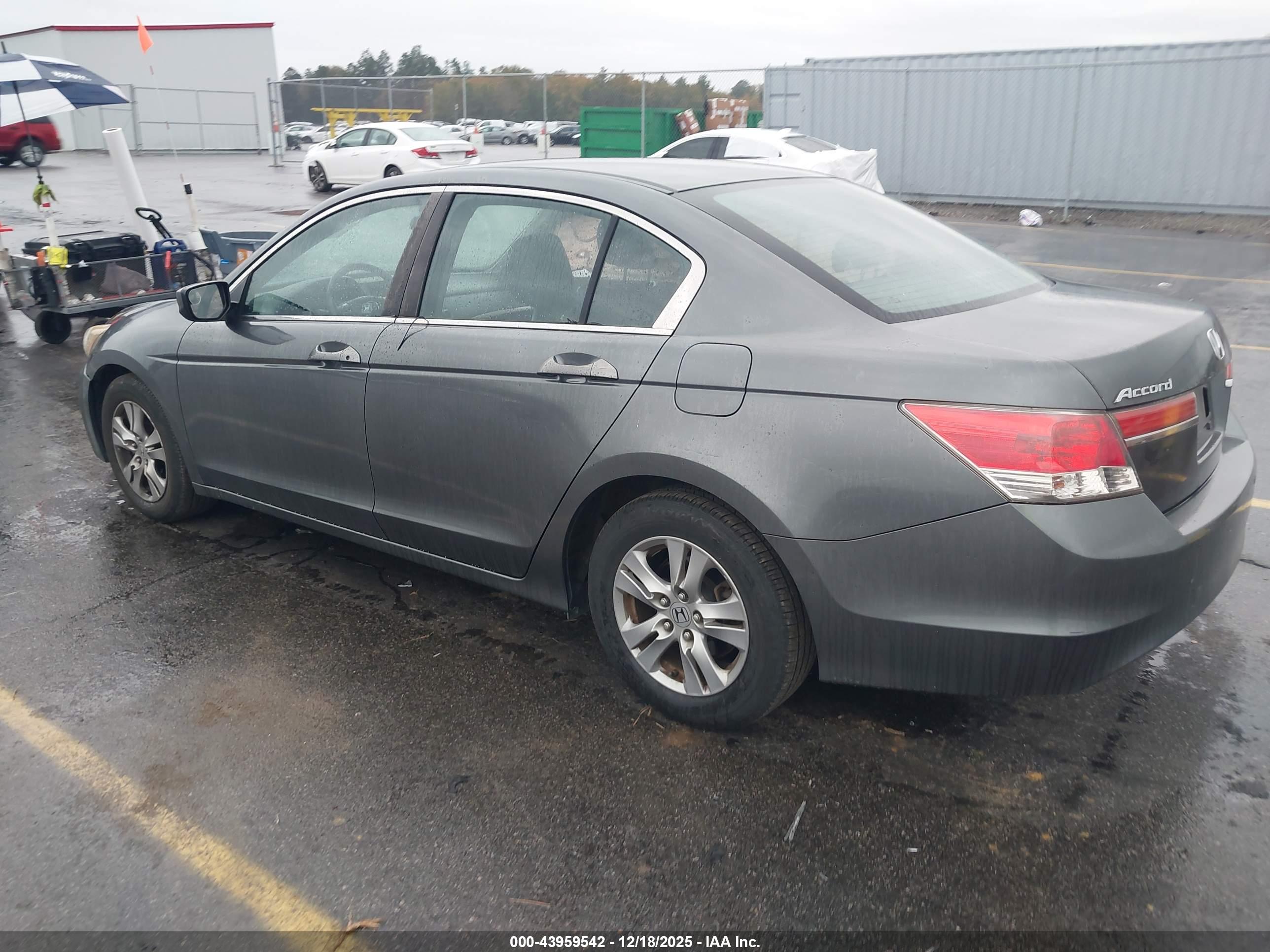 HONDA ACCORD image 3
