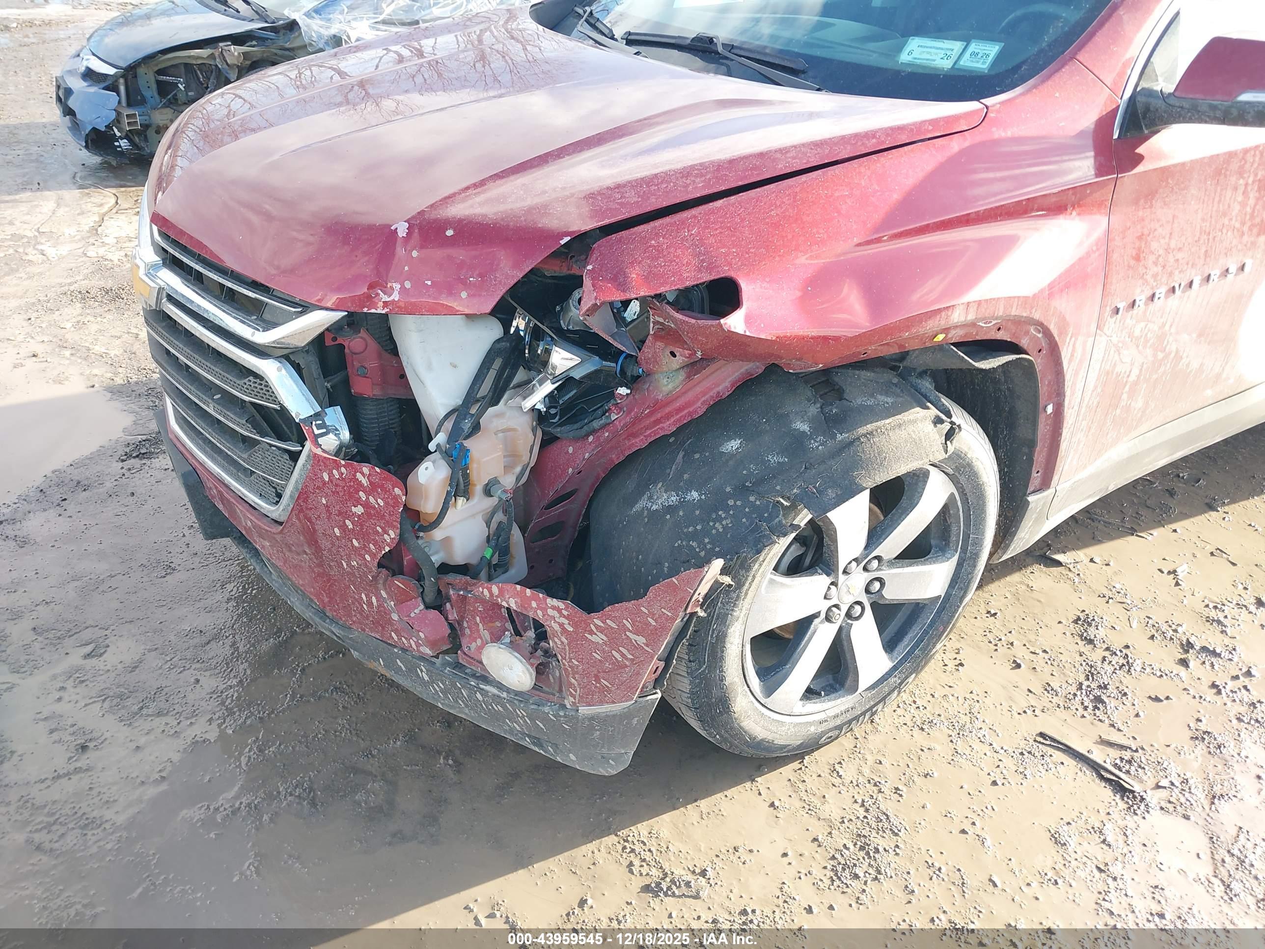 CHEVROLET TRAVERSE image 6