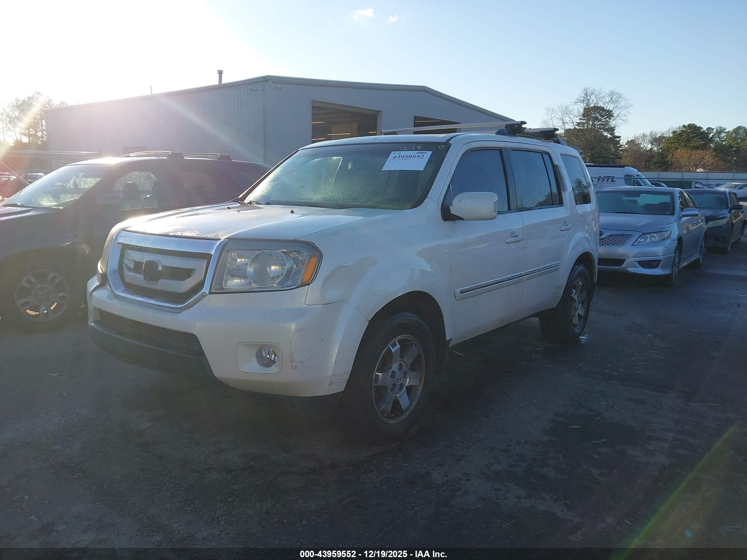 HONDA PILOT image 2