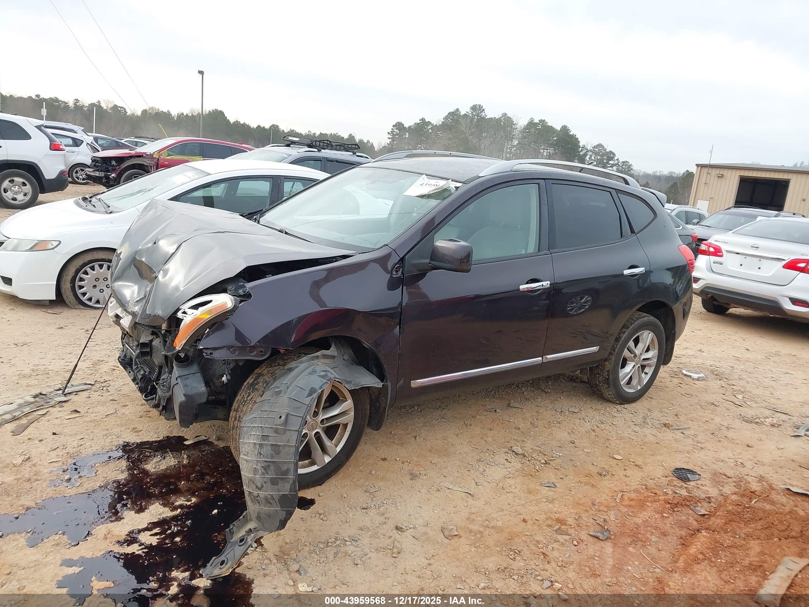 NISSAN ROGUE image 2