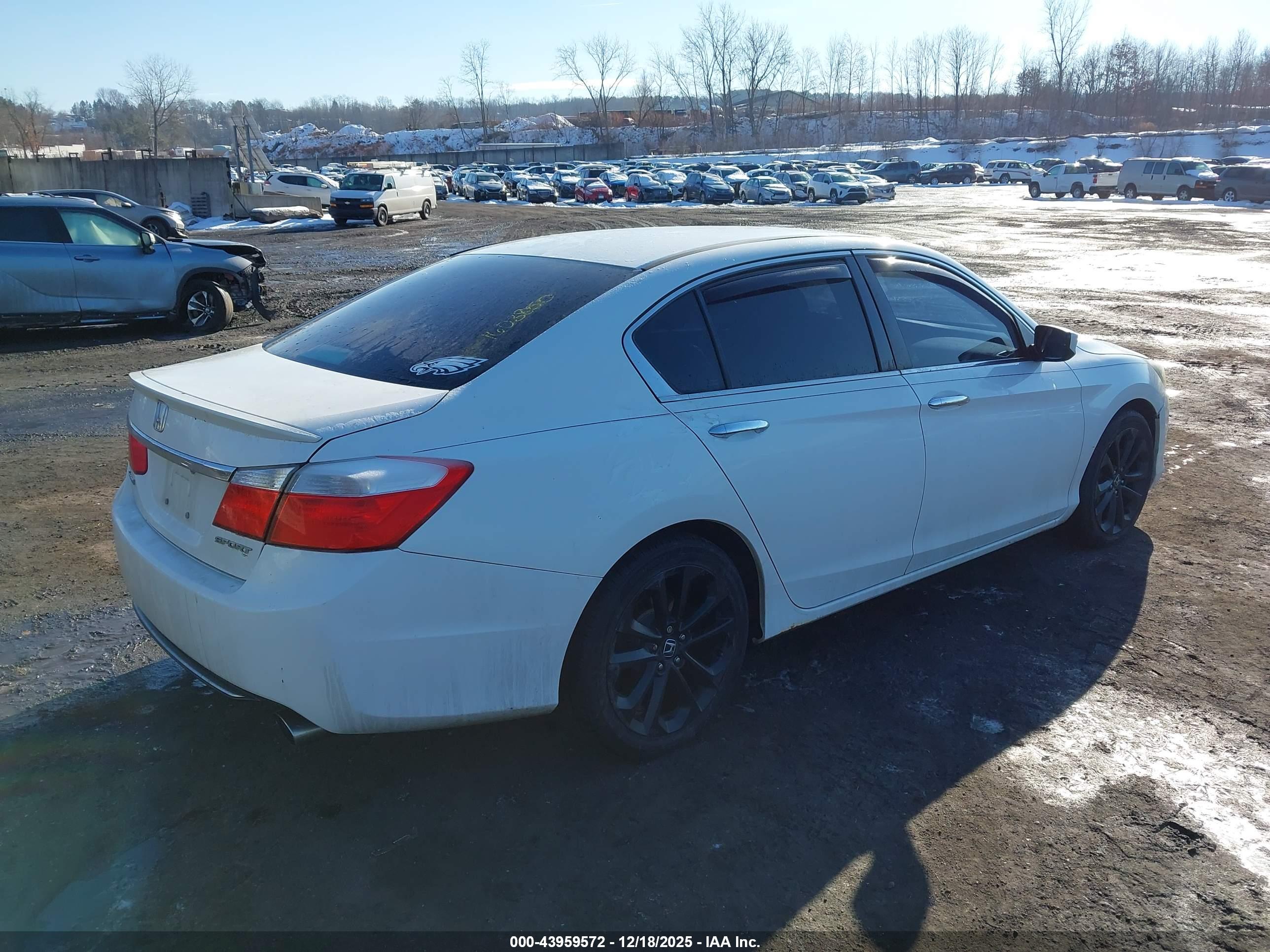 HONDA ACCORD image 4