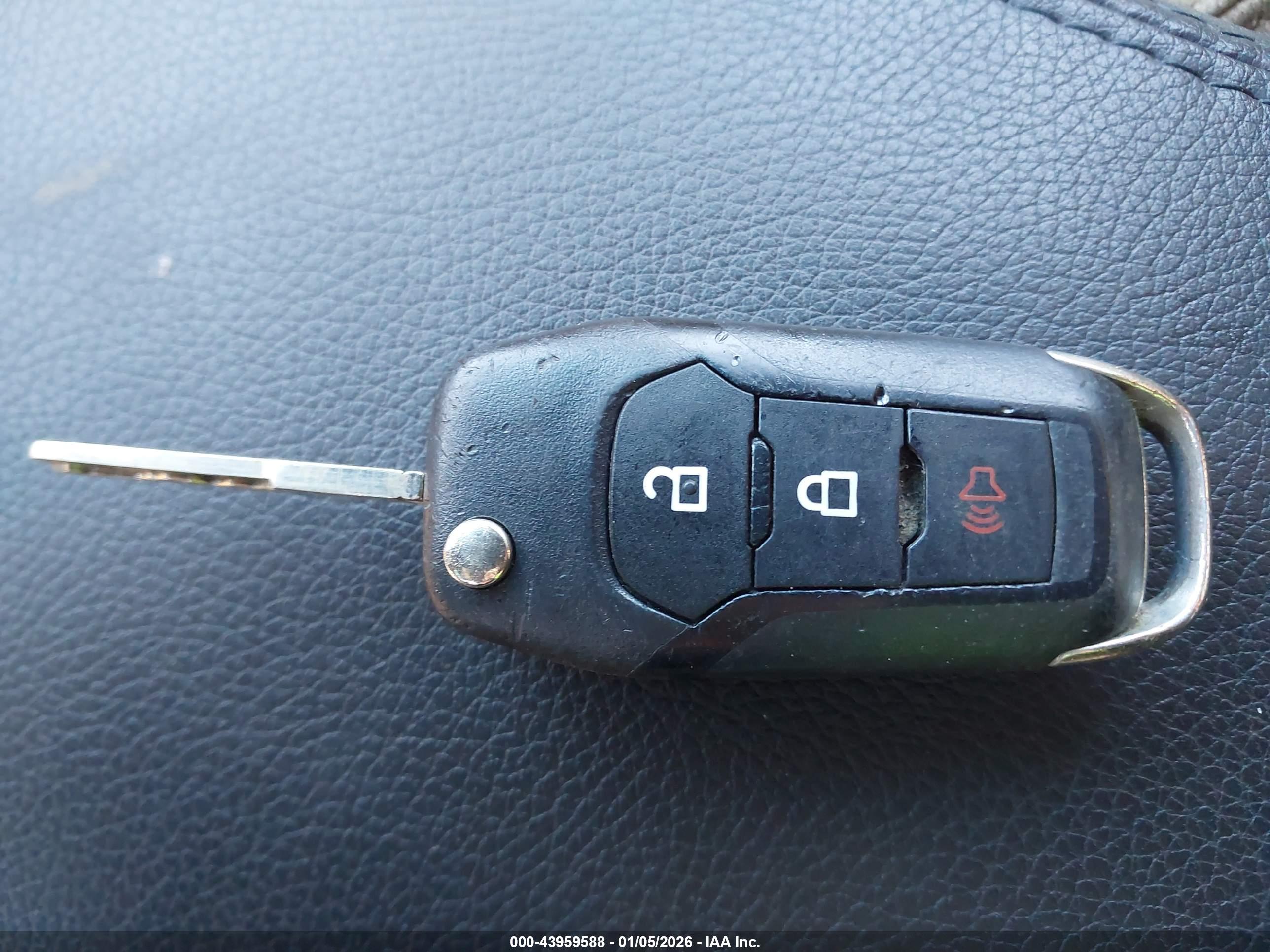 FORD EXPLORER image 11