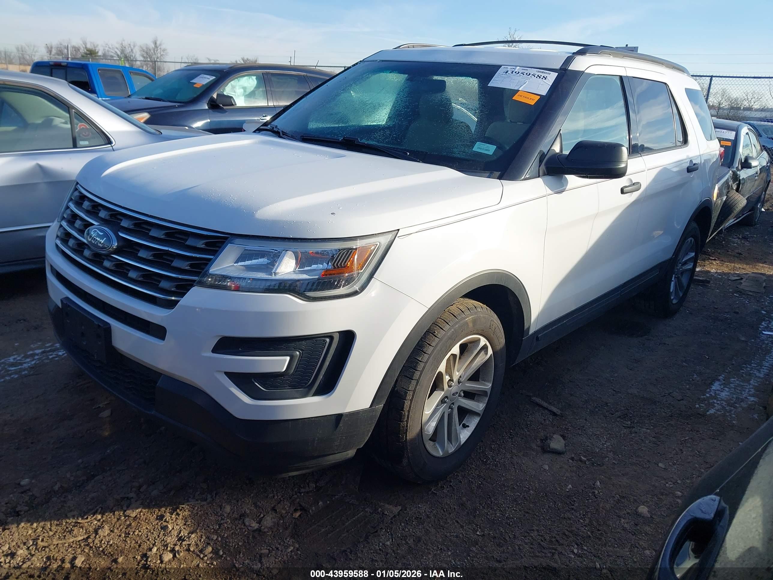 FORD EXPLORER image 2