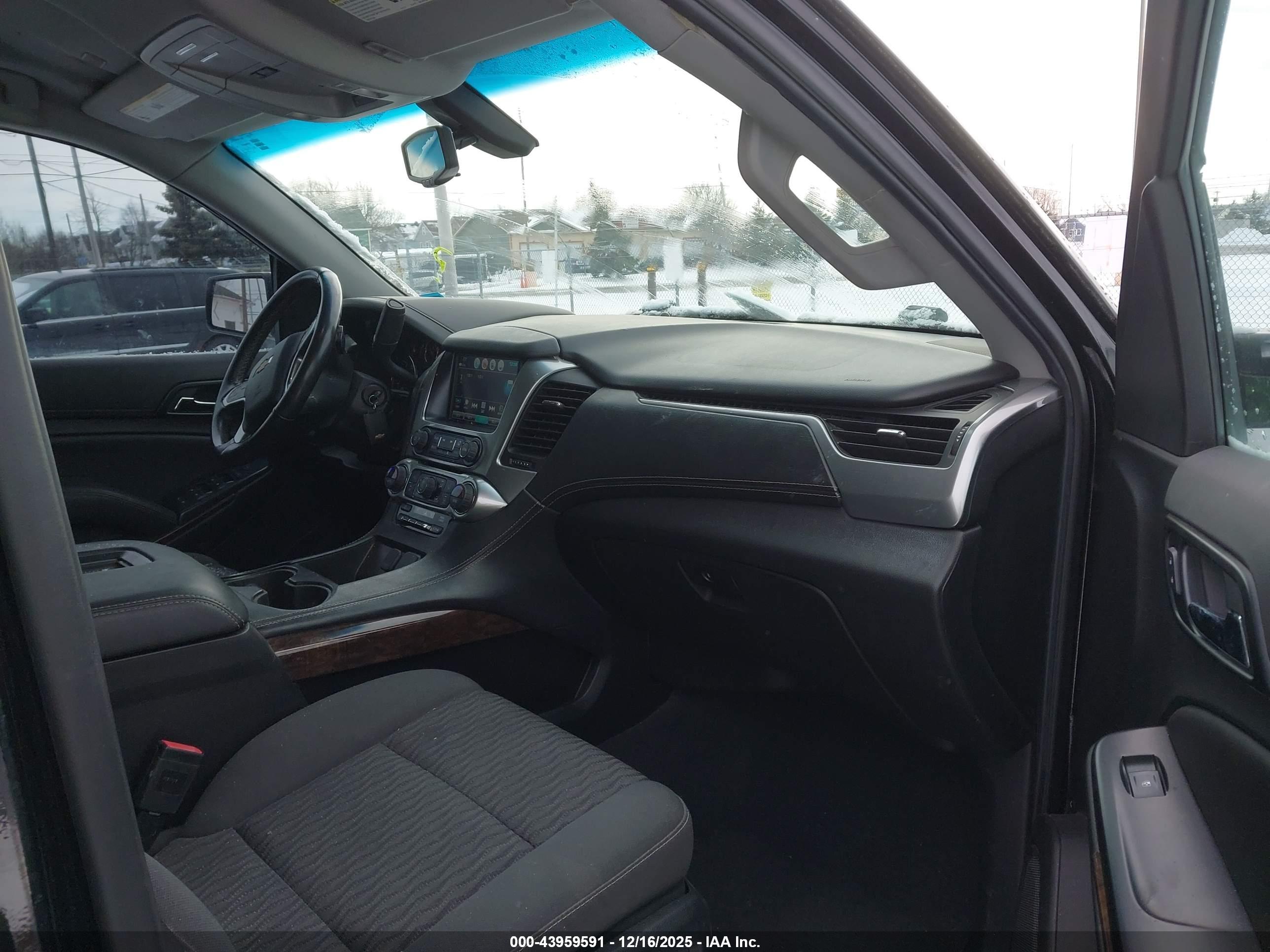 CHEVROLET TAHOE image 5