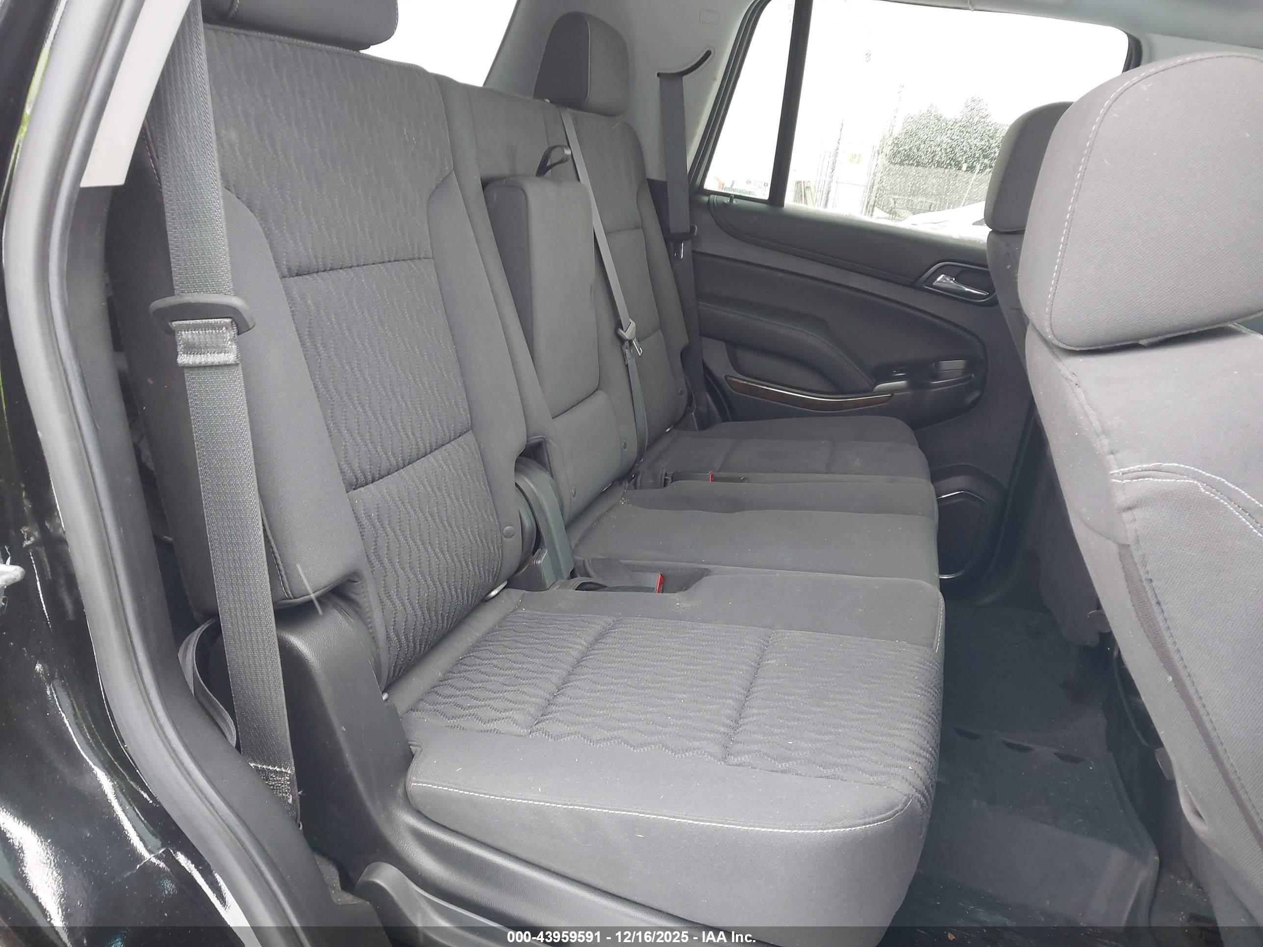 CHEVROLET TAHOE image 8