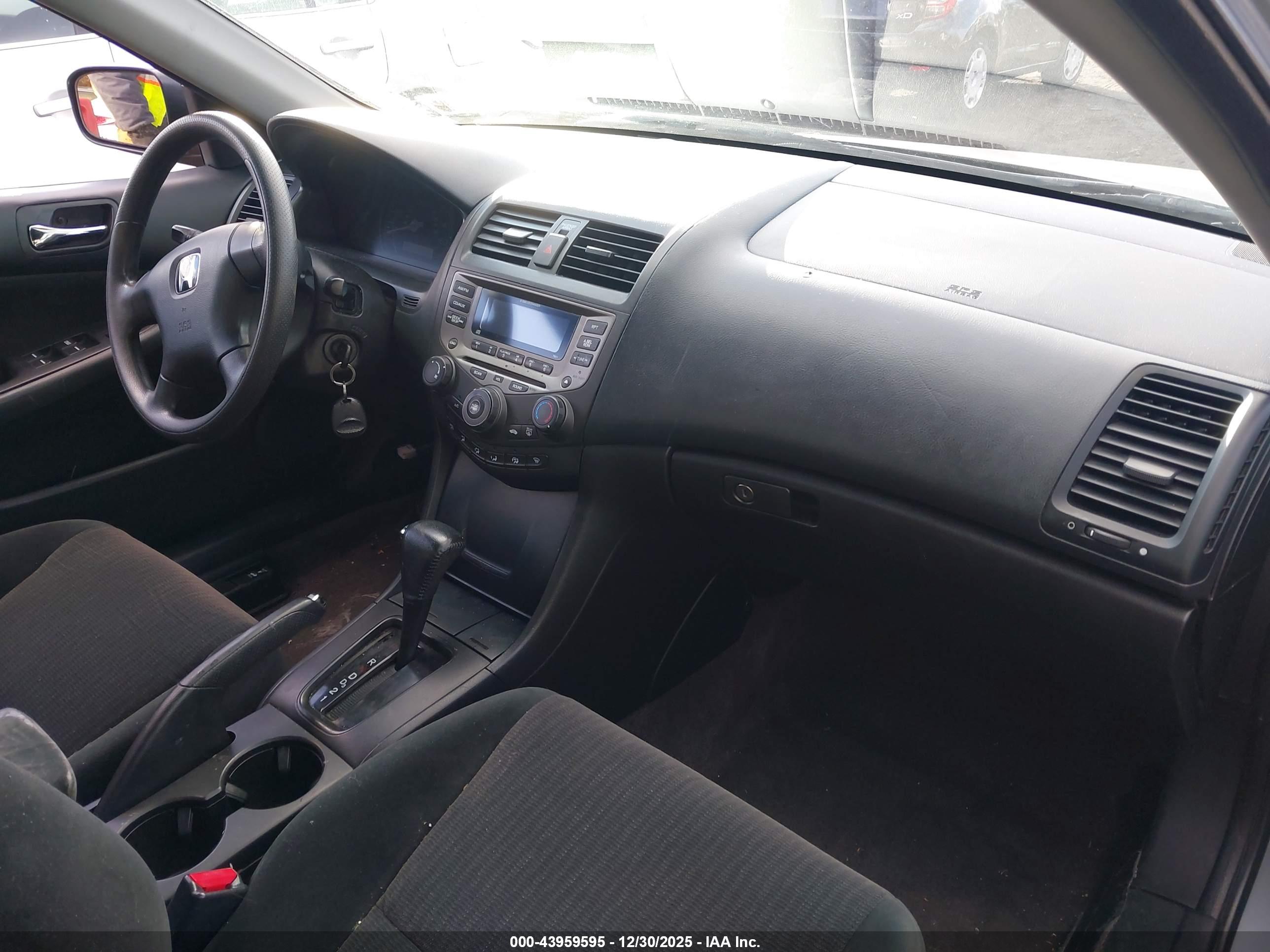 HONDA ACCORD image 5