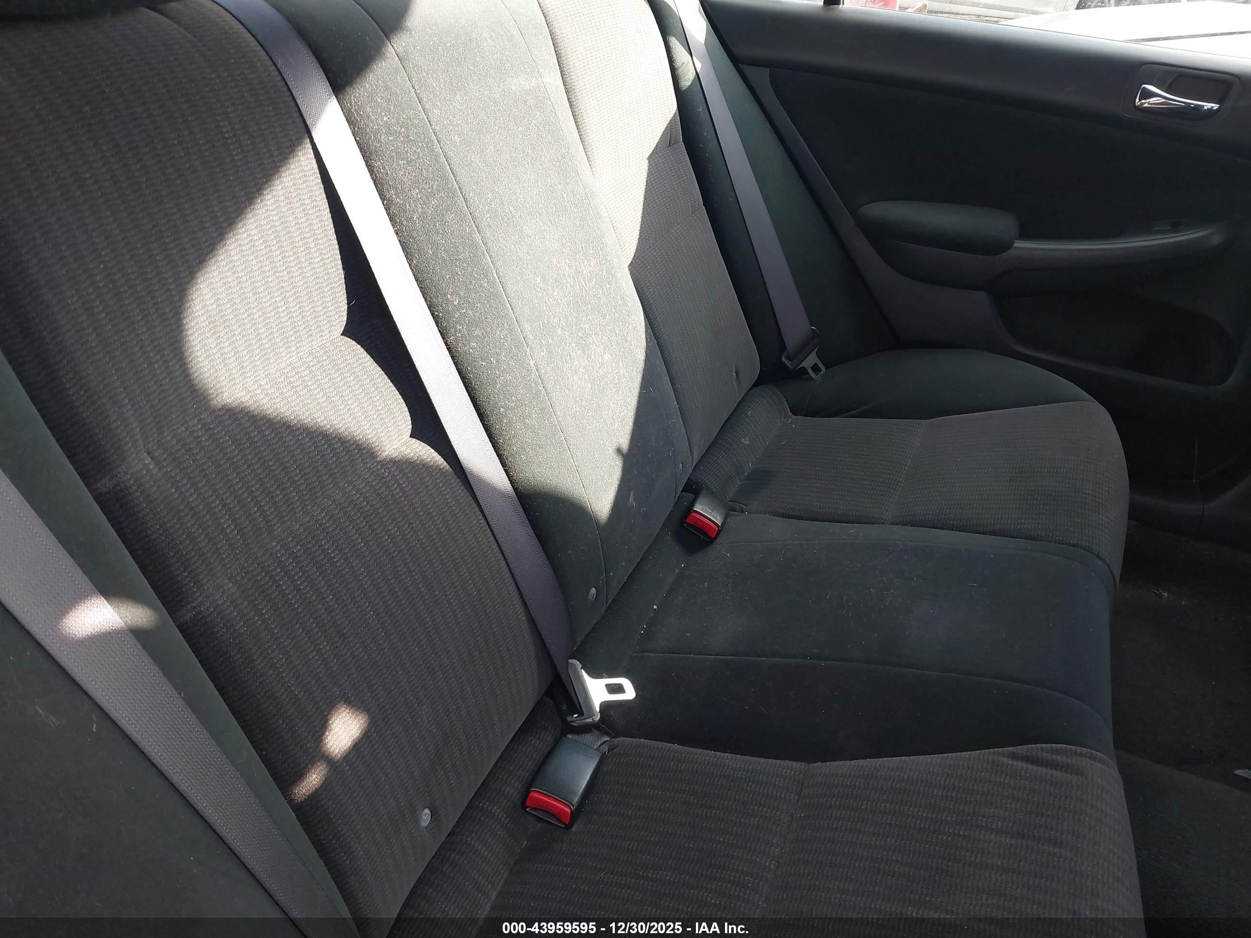 HONDA ACCORD image 8