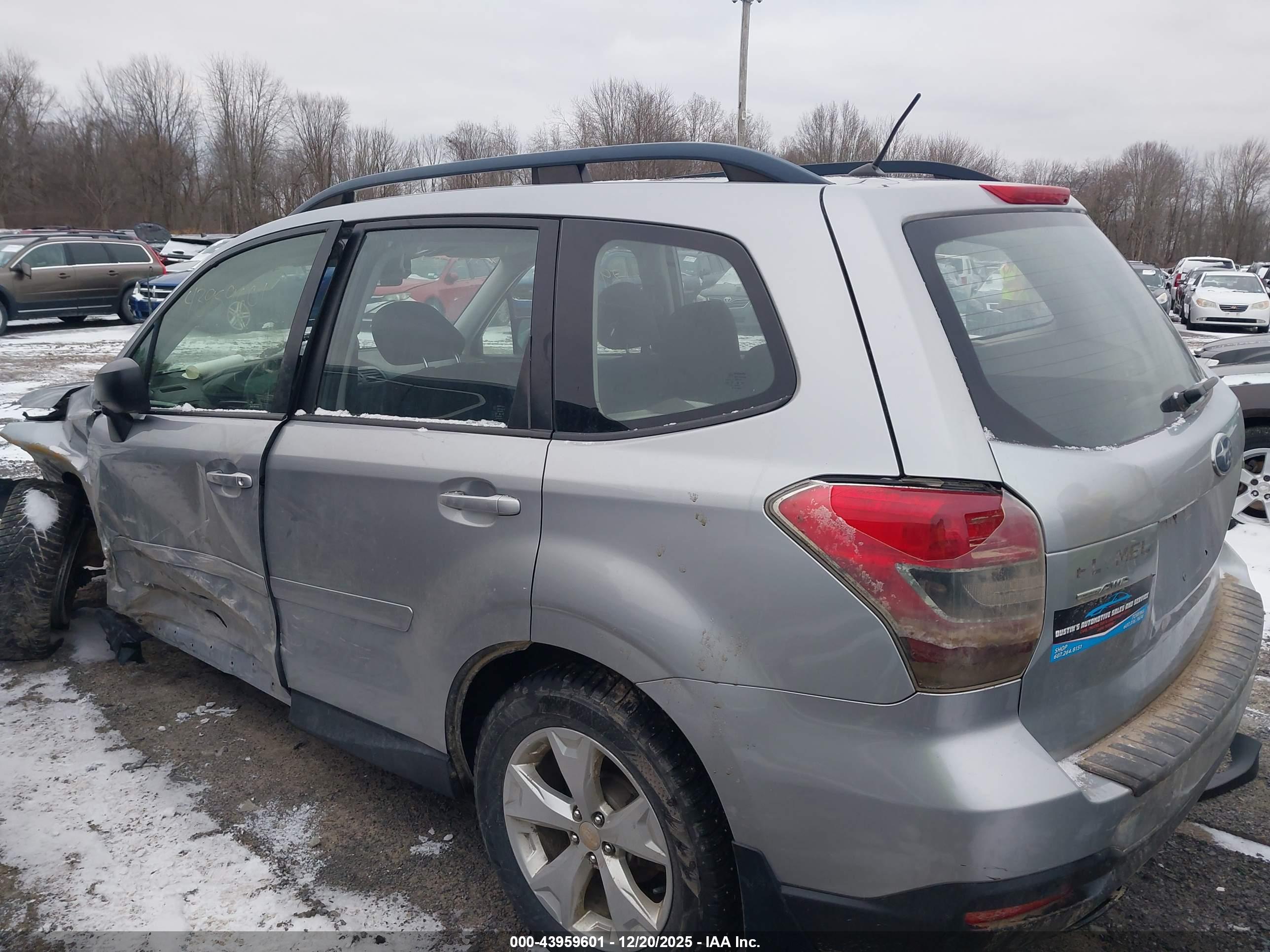 SUBARU FORESTER image 3
